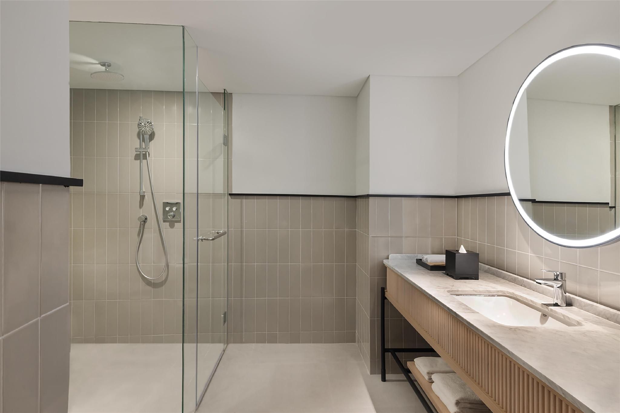 King Deluxe Suite