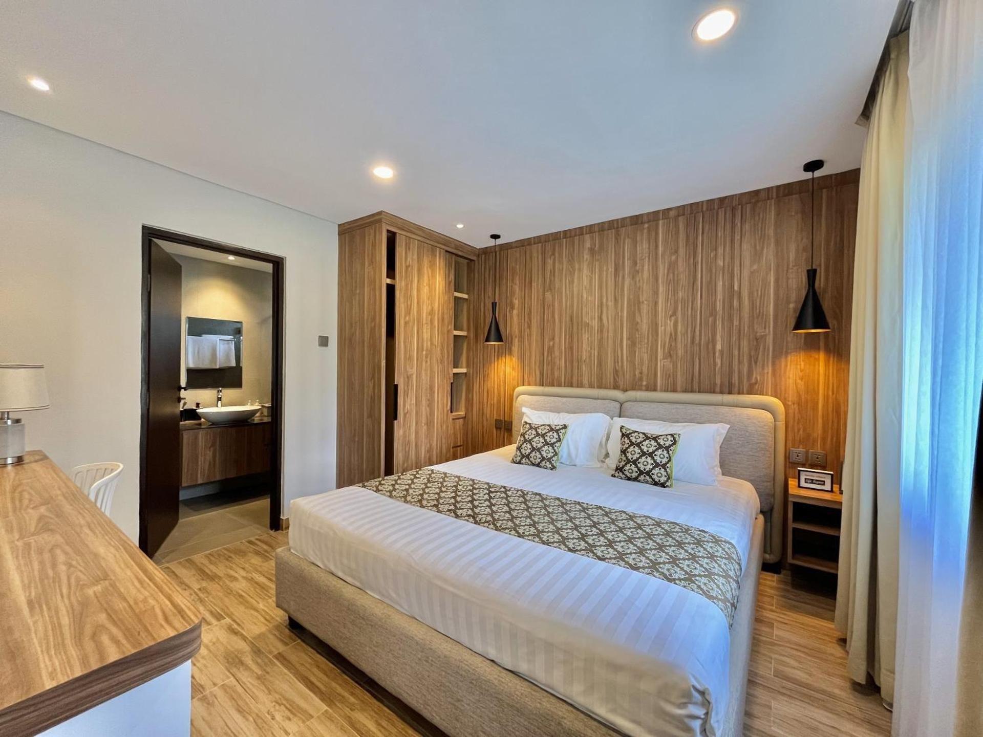 One-Bedroom Apartment