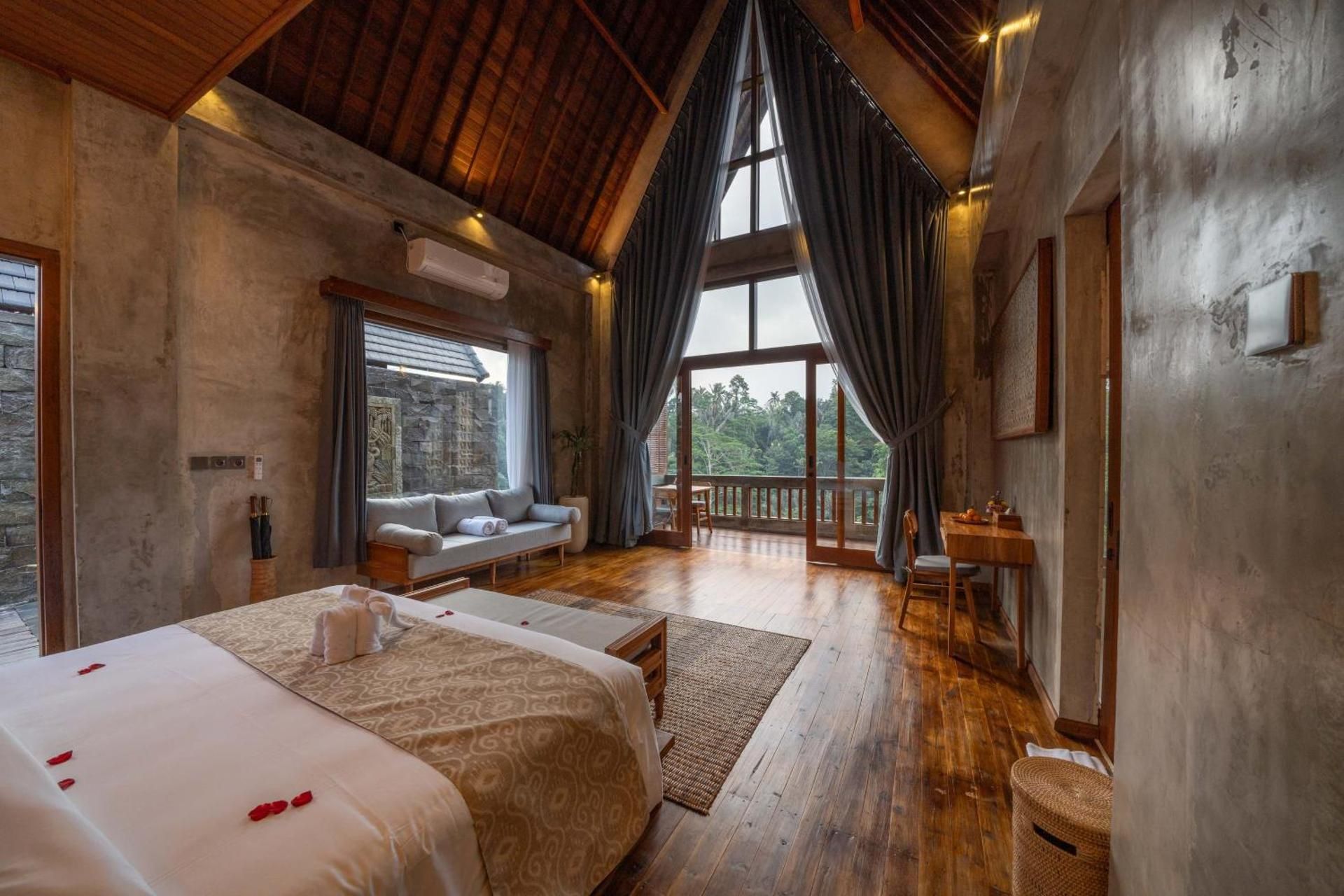 One Bedroom Villa Rooftop Private Pool with Valley View