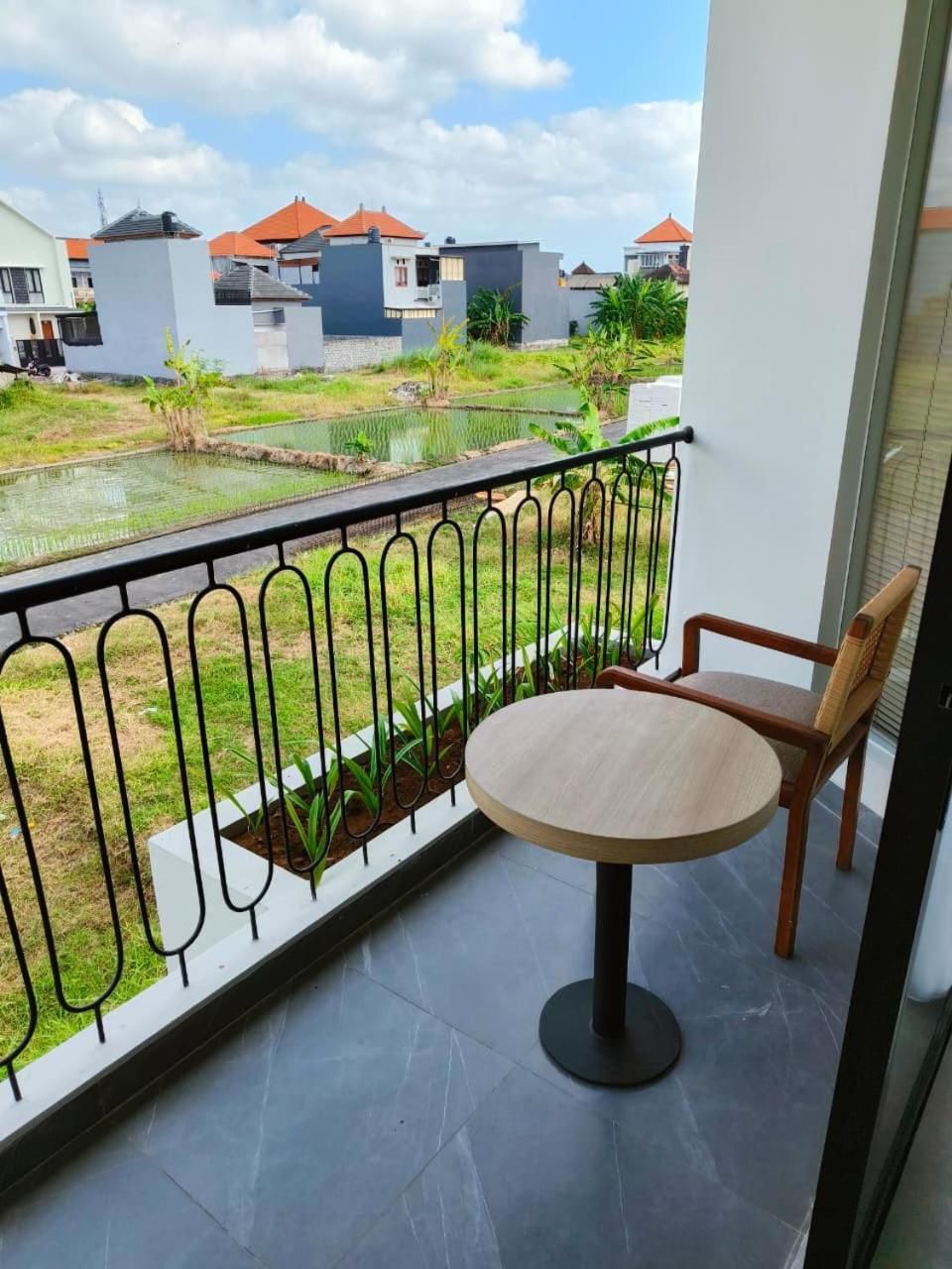 Studio with Balcony