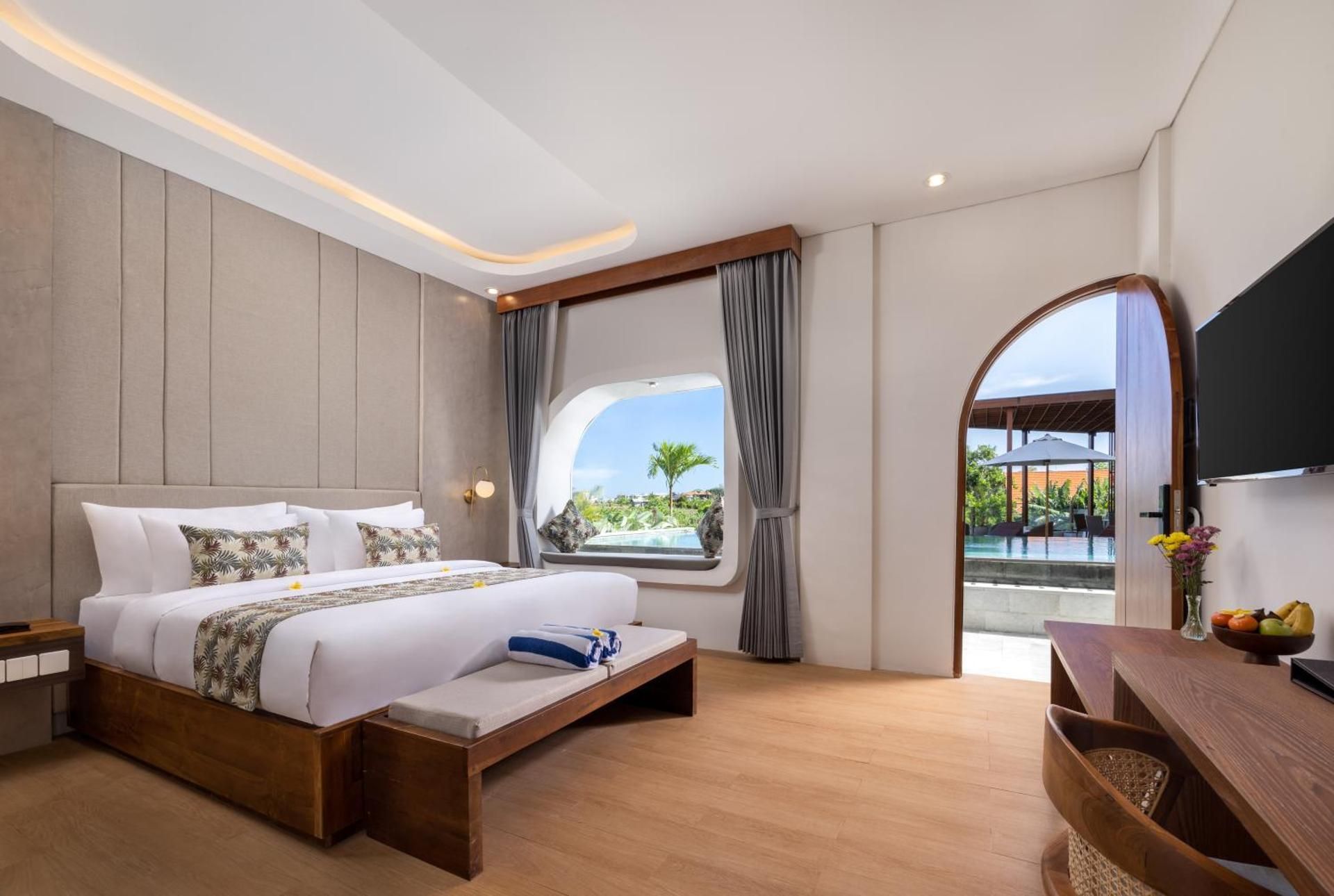 Deluxe Room Free Upgrade to Deluxe Room Pool Access