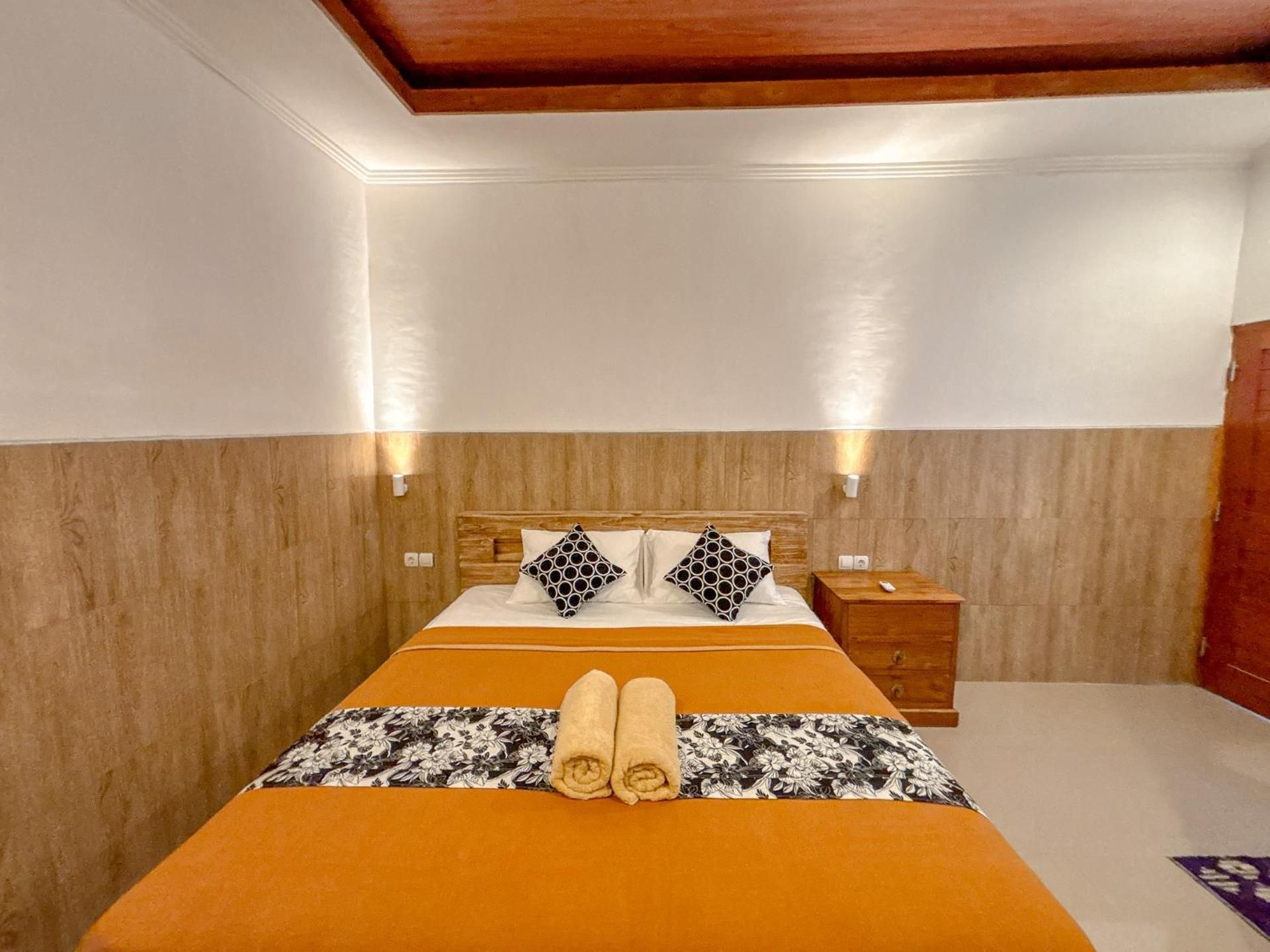 Double Room with Balcony (2 Adults + 1 Child)