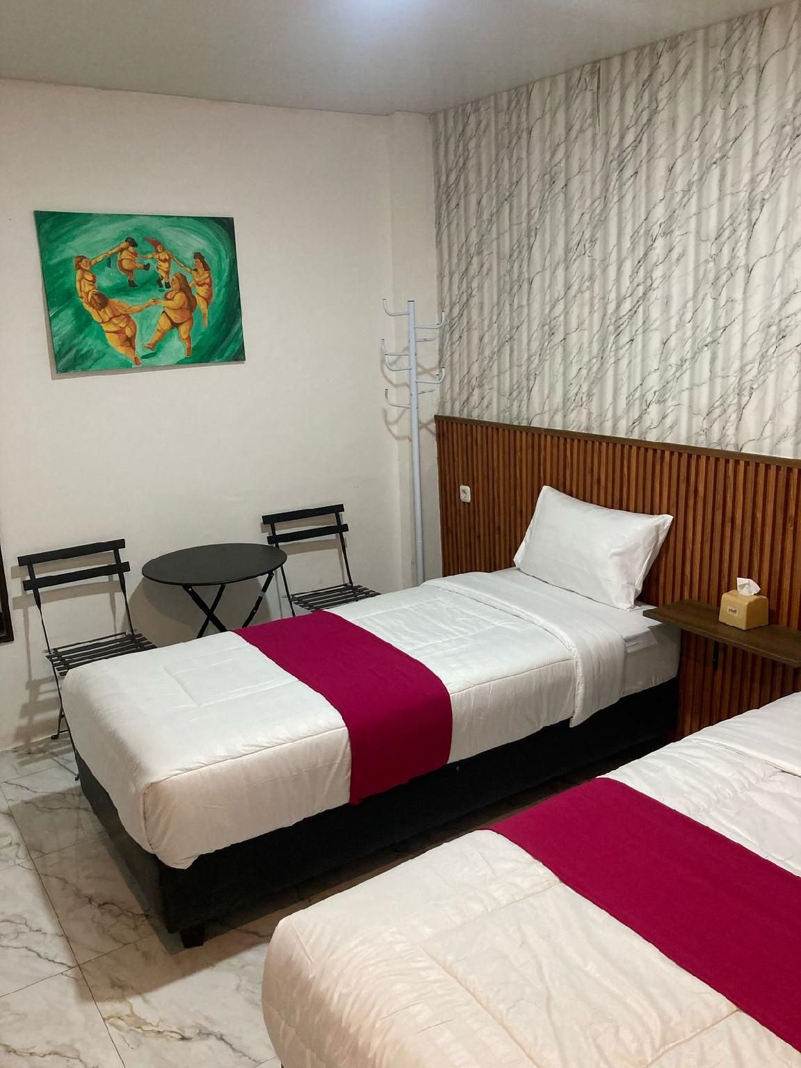 Deluxe King Room Only
