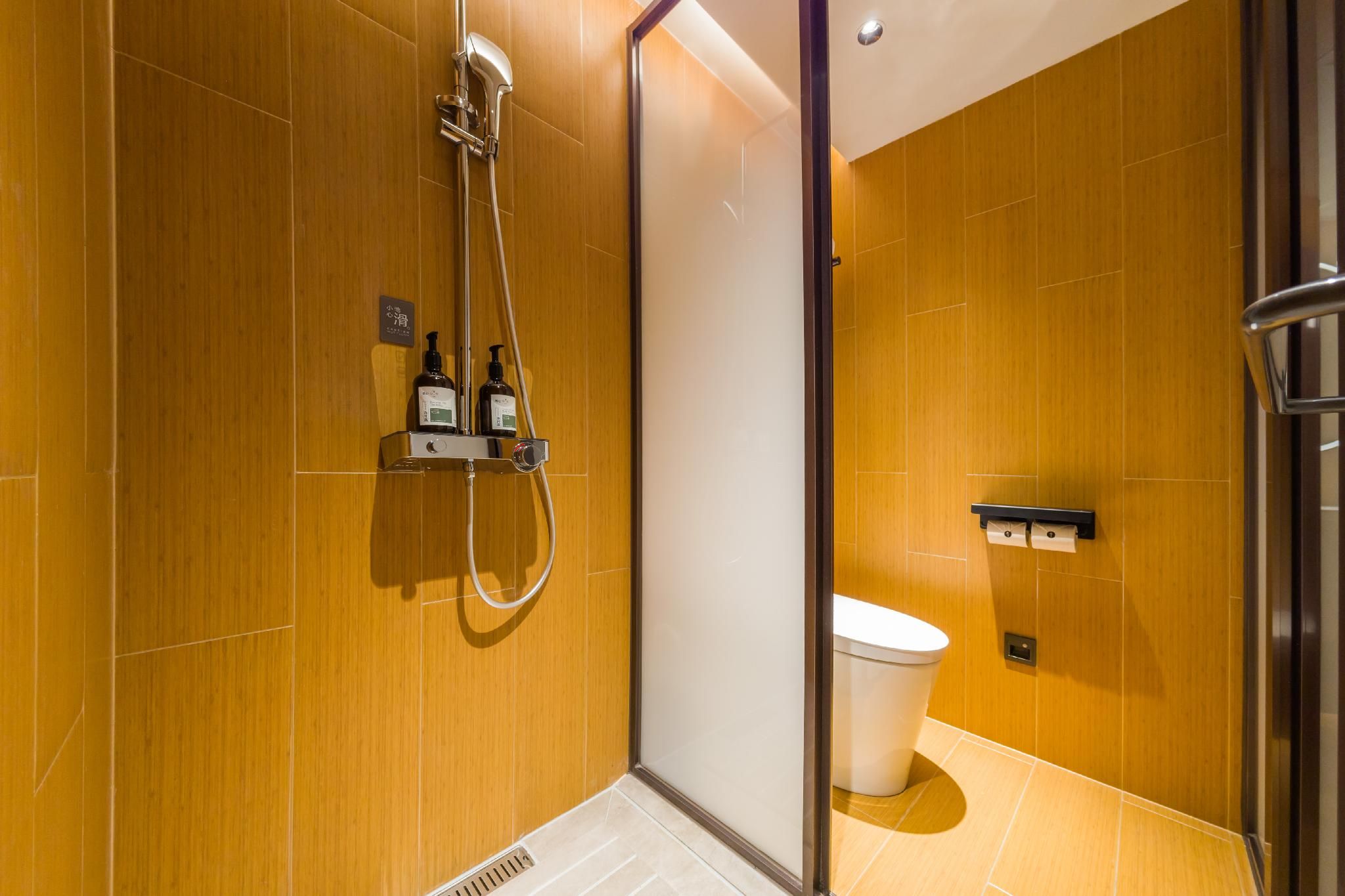 Ji Hotel Sanya QianguQing Suite 3