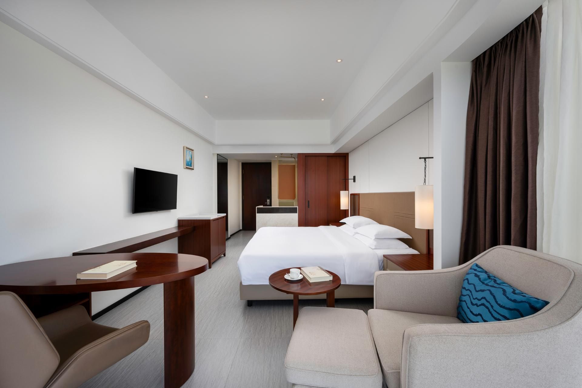 Garden View Deluxe King Room Non Smoking