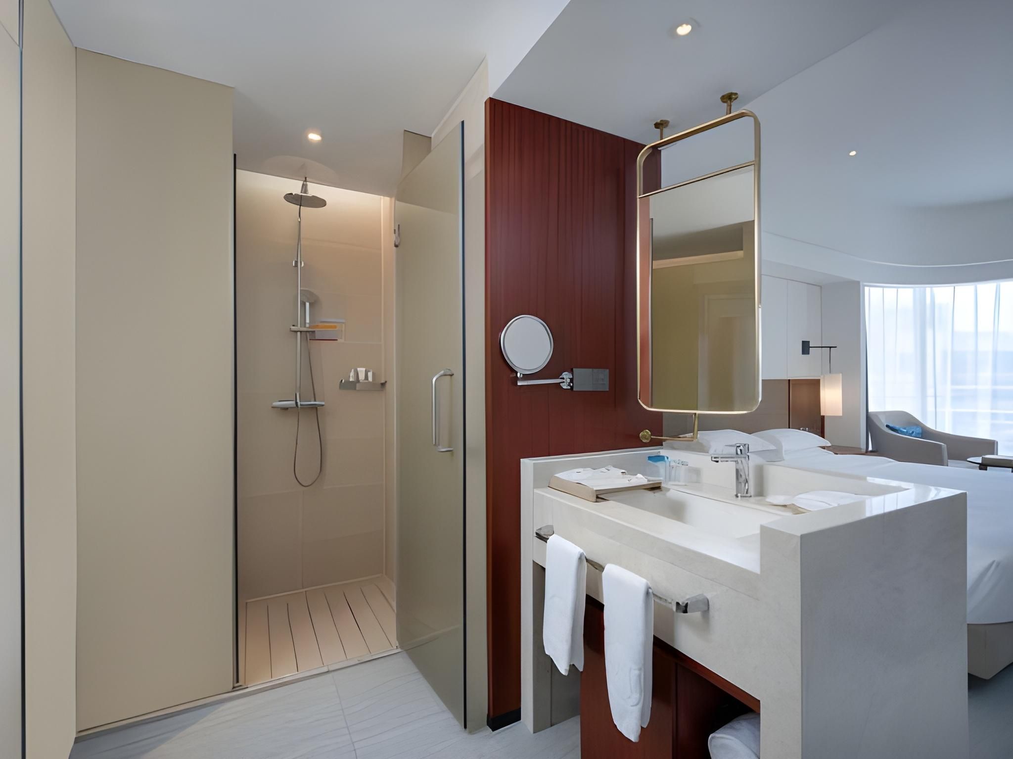 Deluxe Garden View Room