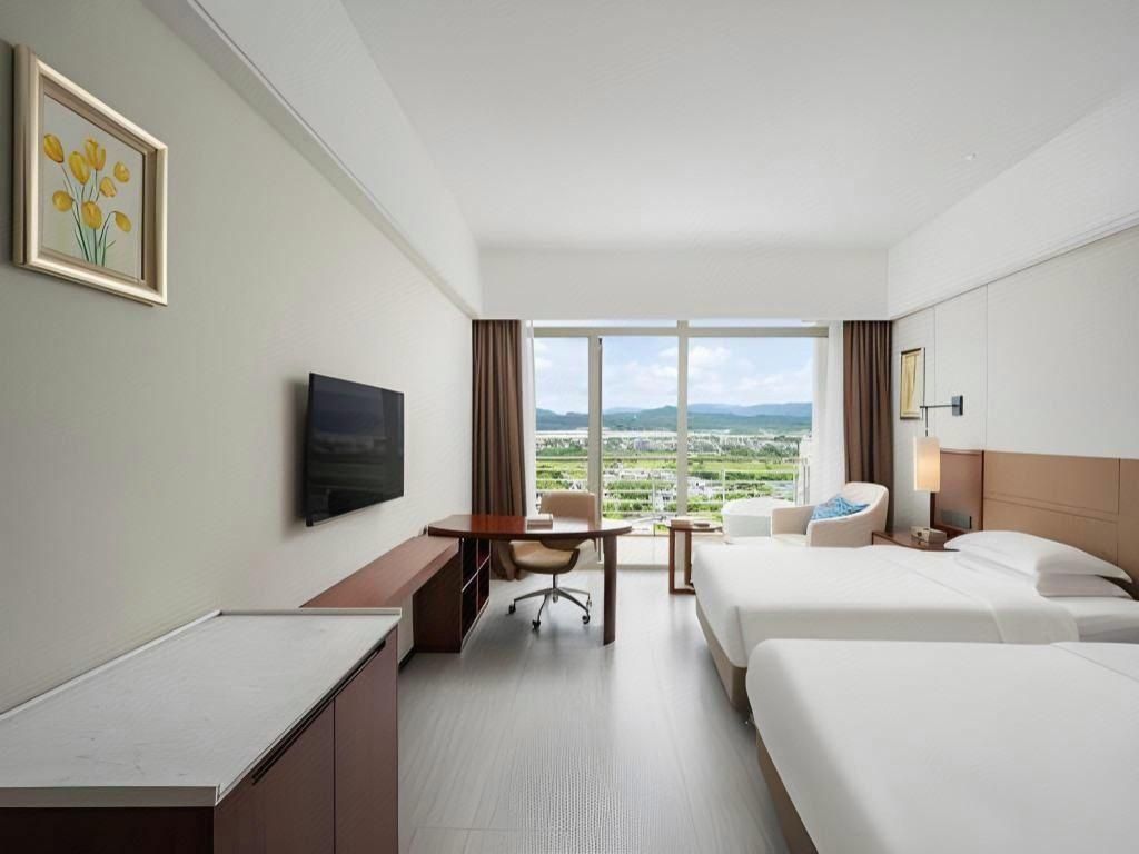Deluxe Twin Garden View