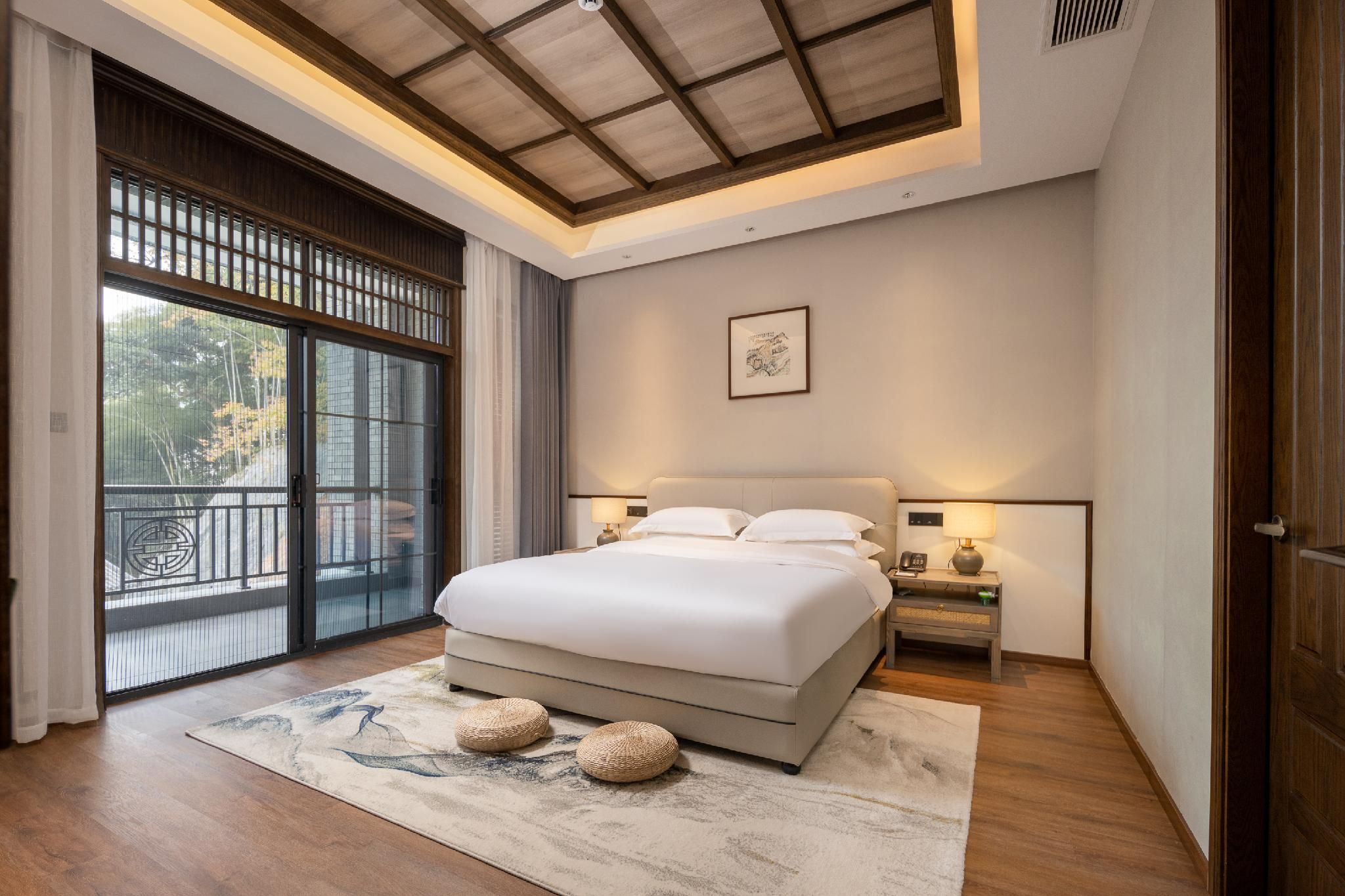 Floral Lux Hotel·Zhangzhou Yungu Yashe Homestay Family Plus