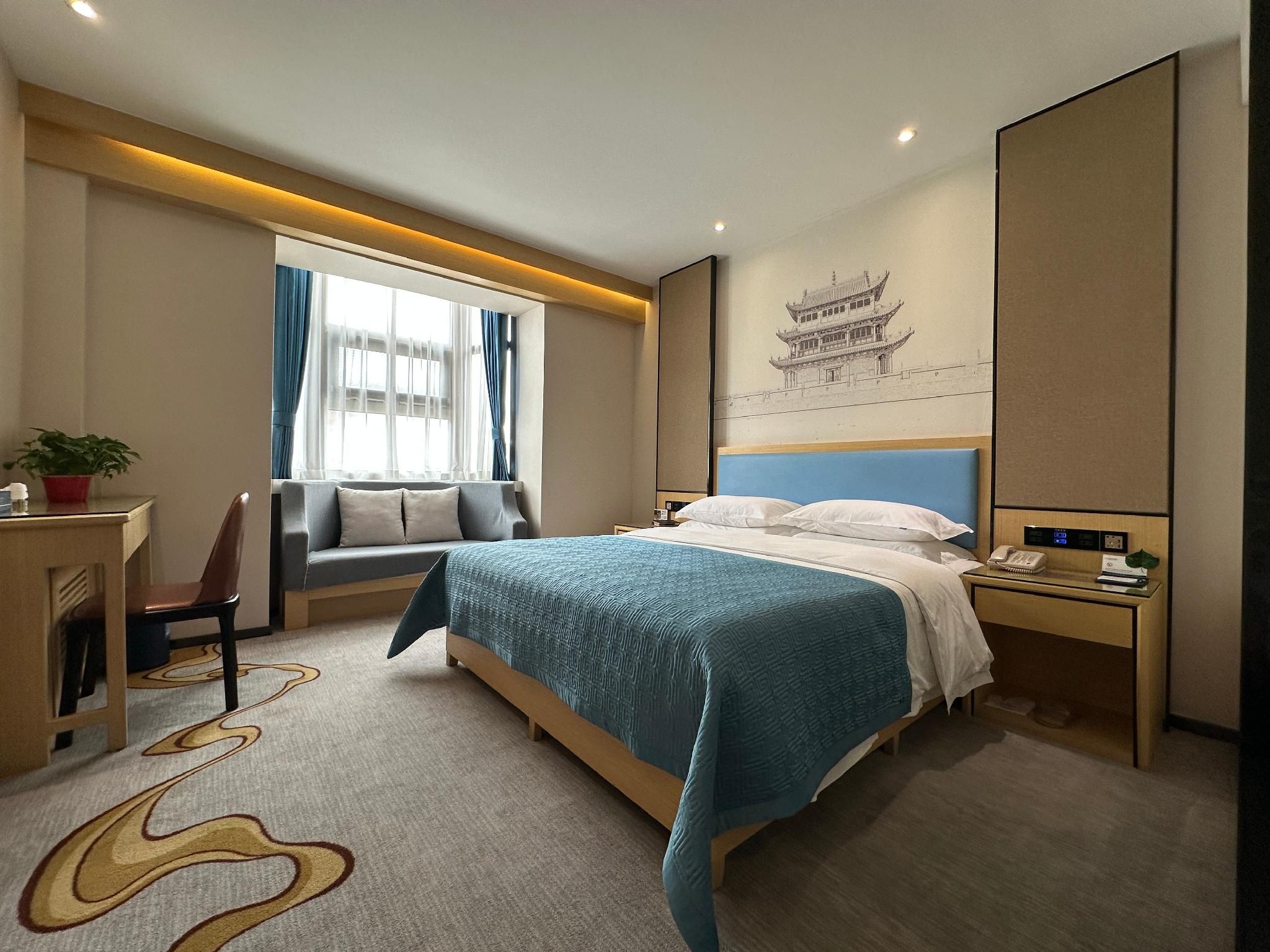 Luxury King Room