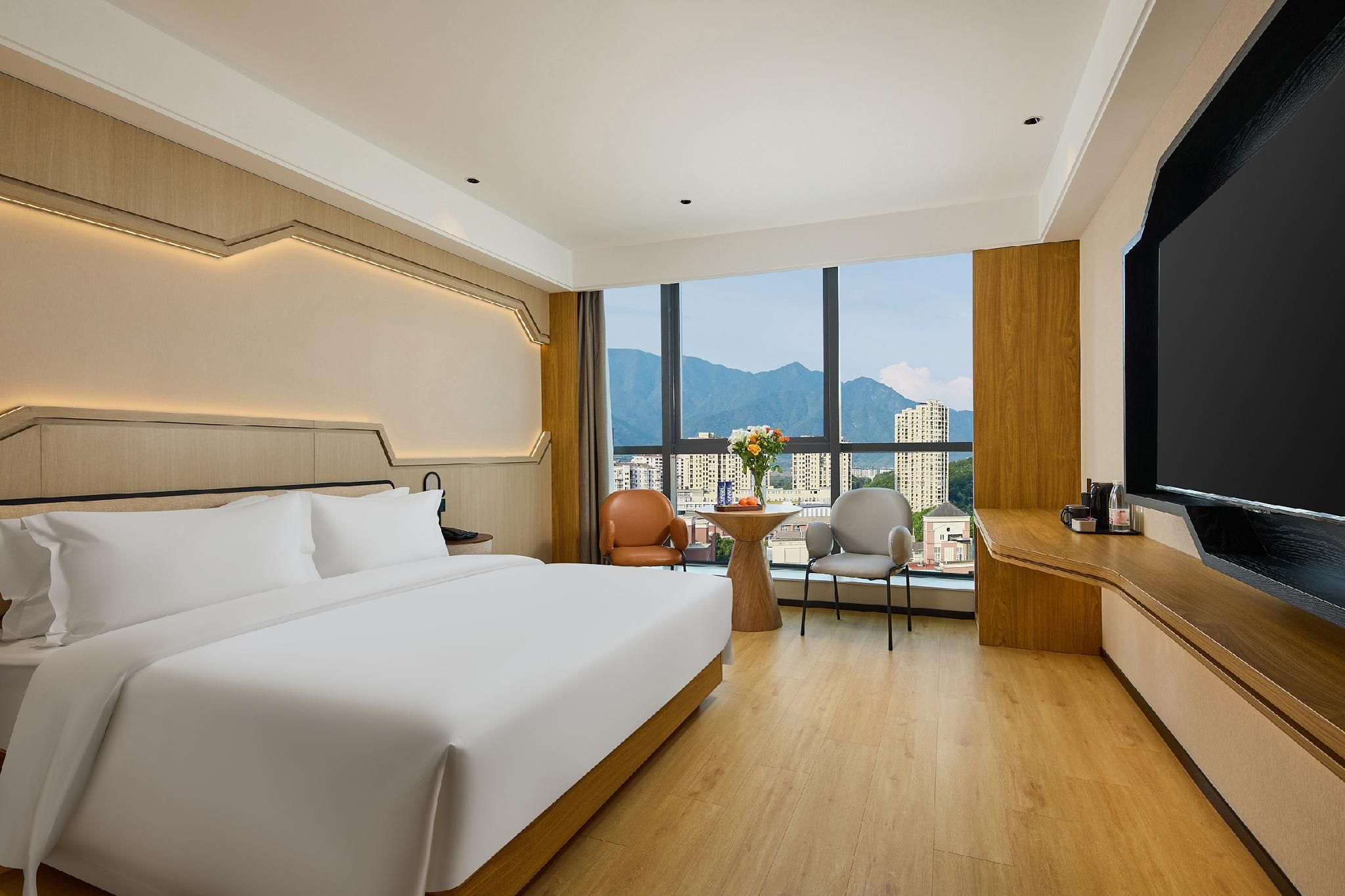 Business King Room