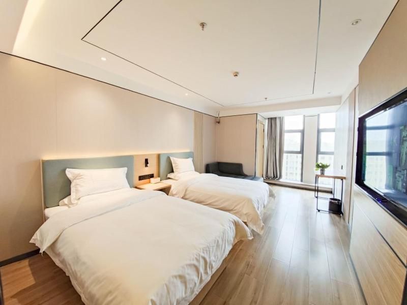 Fresh Twin Room with Inner Window