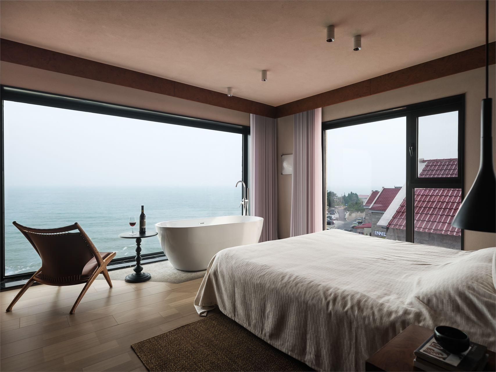 Standard Sea View