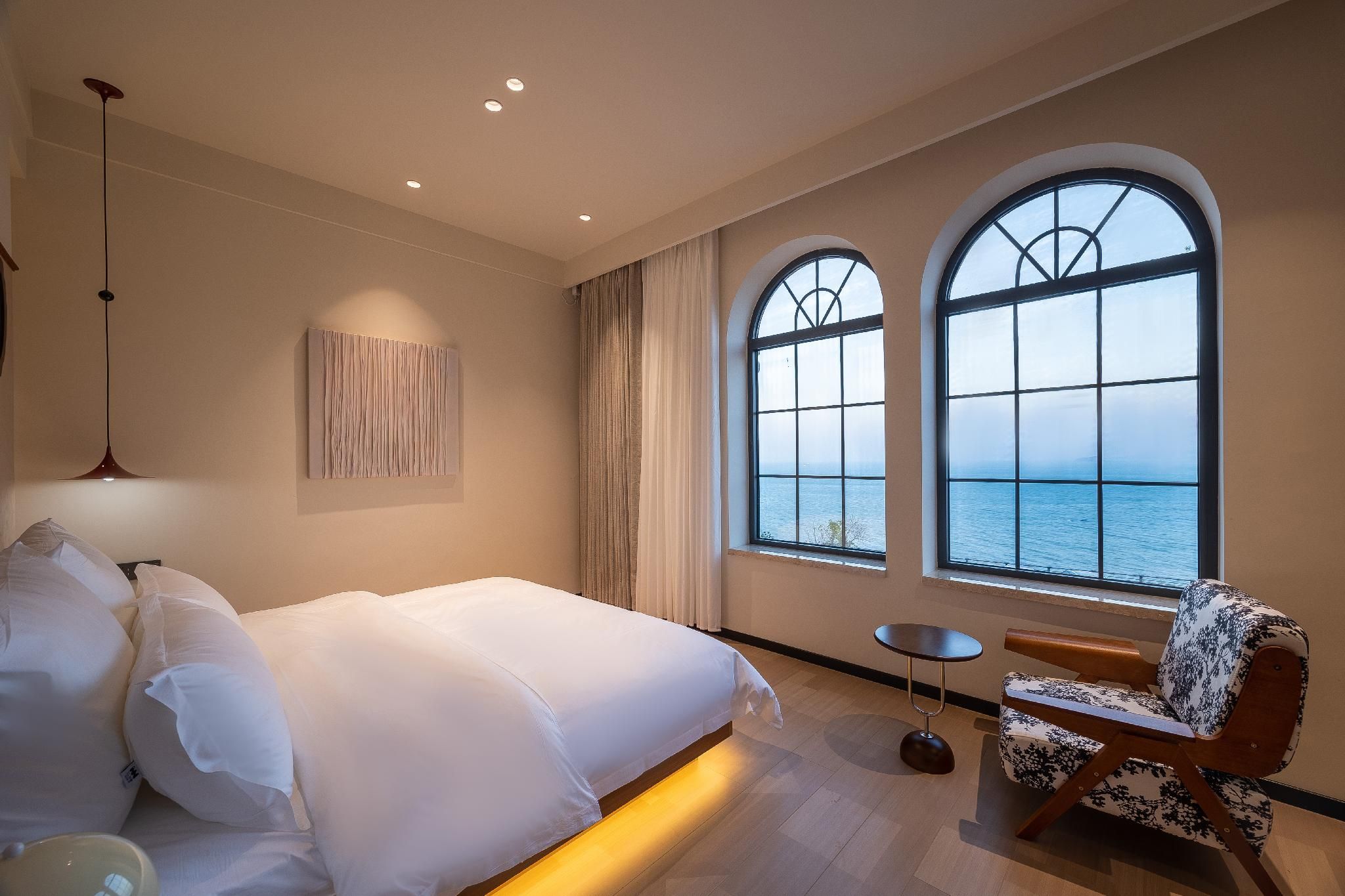 Ocean View King