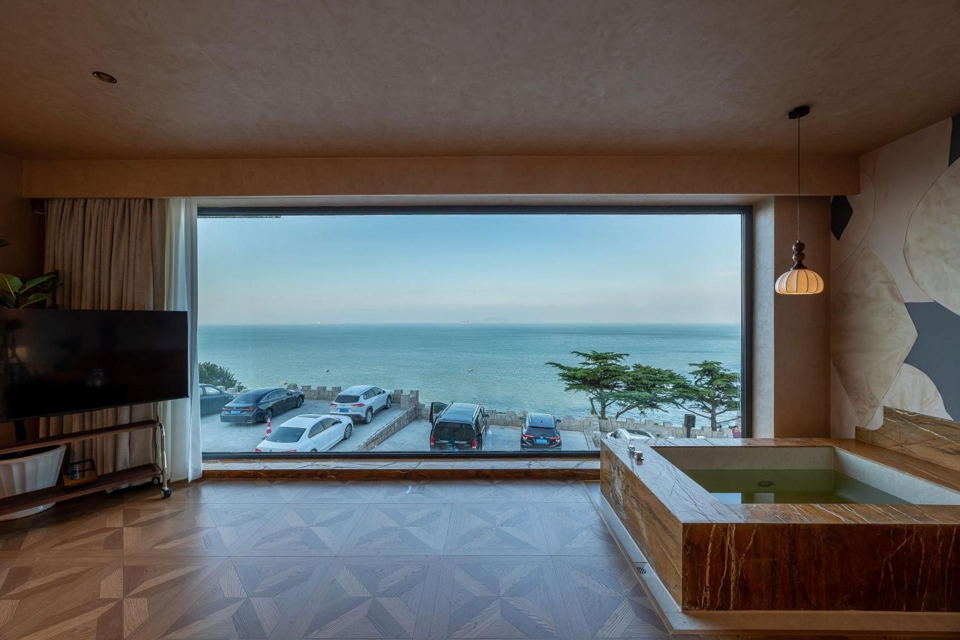 Standard Sea View