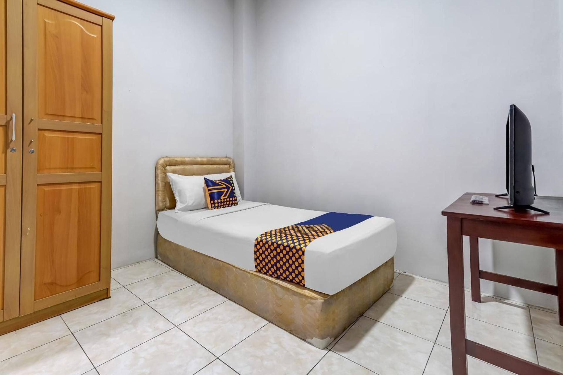 Small Single Room