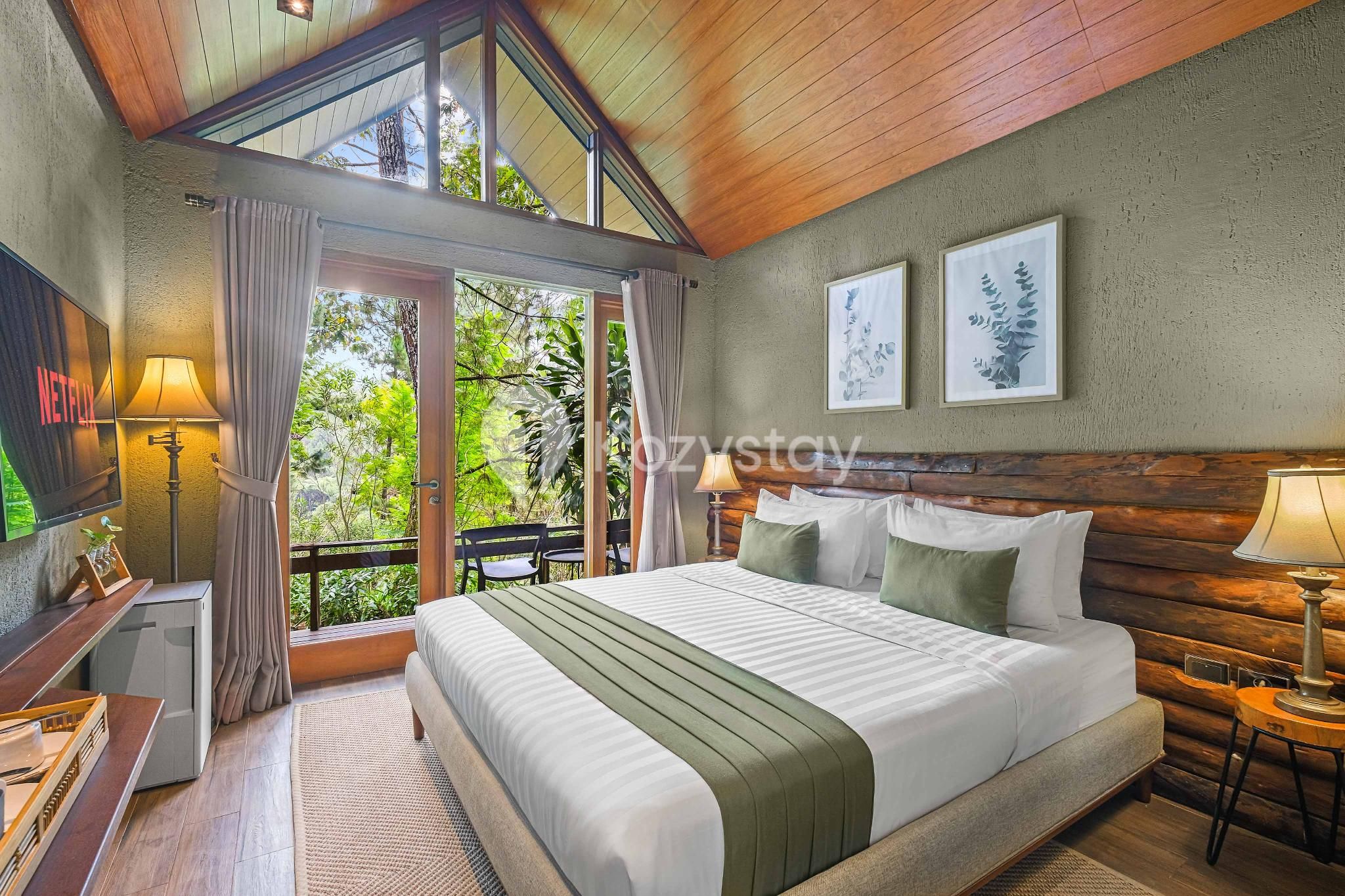 Cabin A Family Room