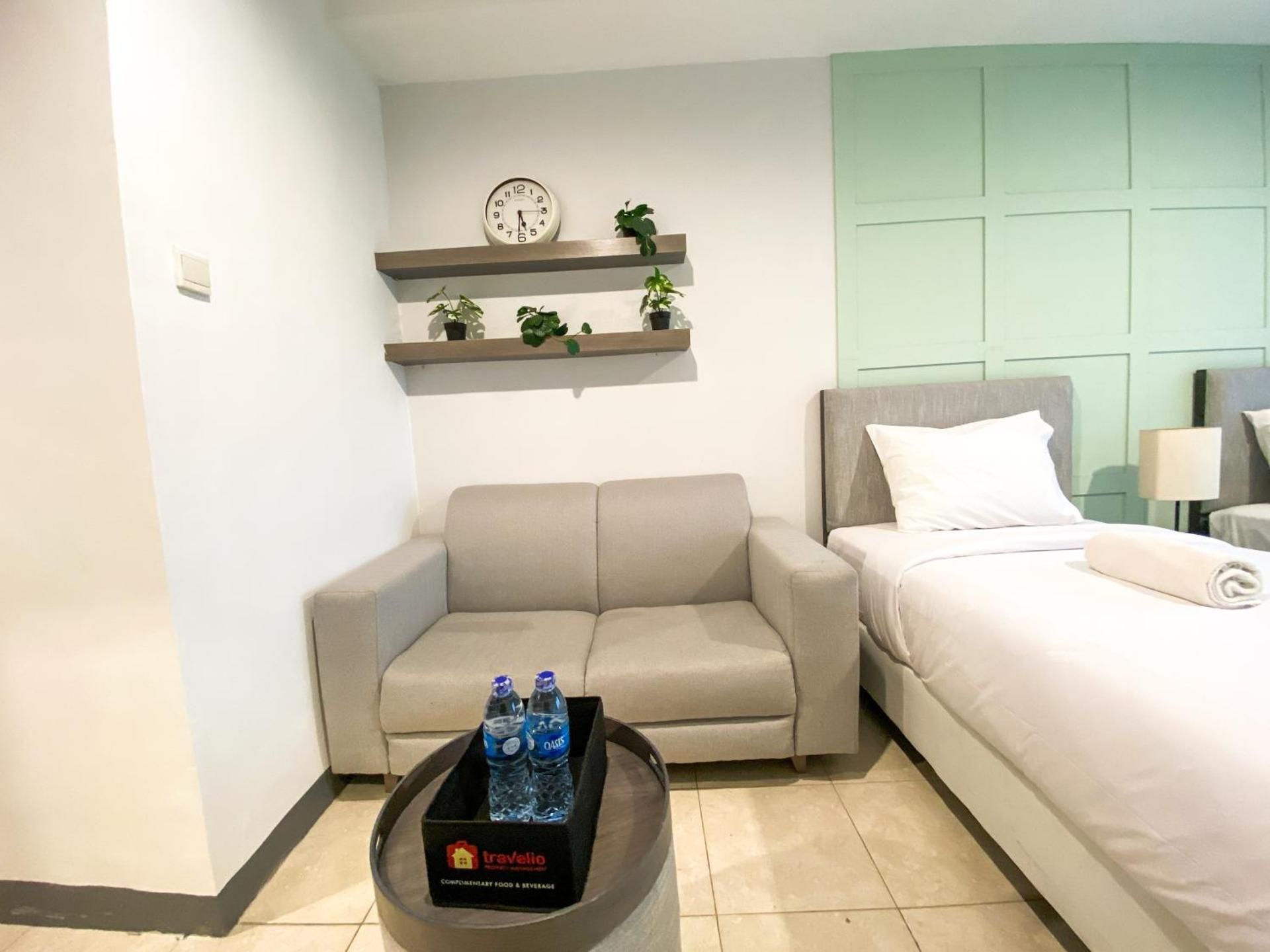 Studio Apartment