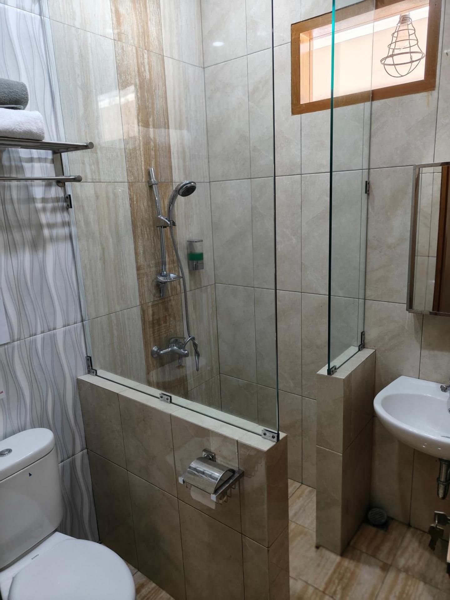 Deluxe Double Room (2 Adults + 1 Child)