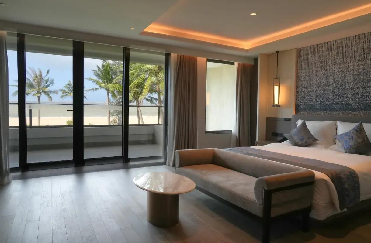 Deluxe Seaview Suite