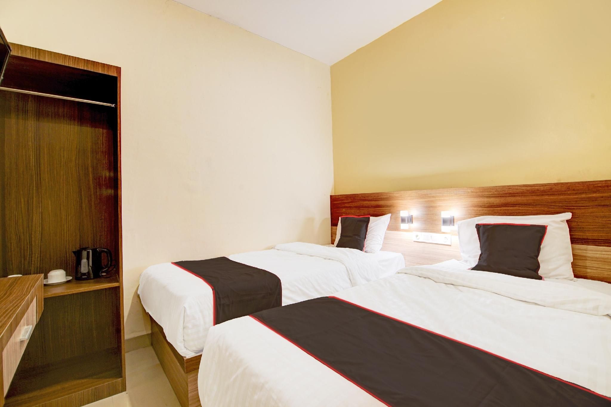 Check My Guest Radja Homestay Deluxe Twin