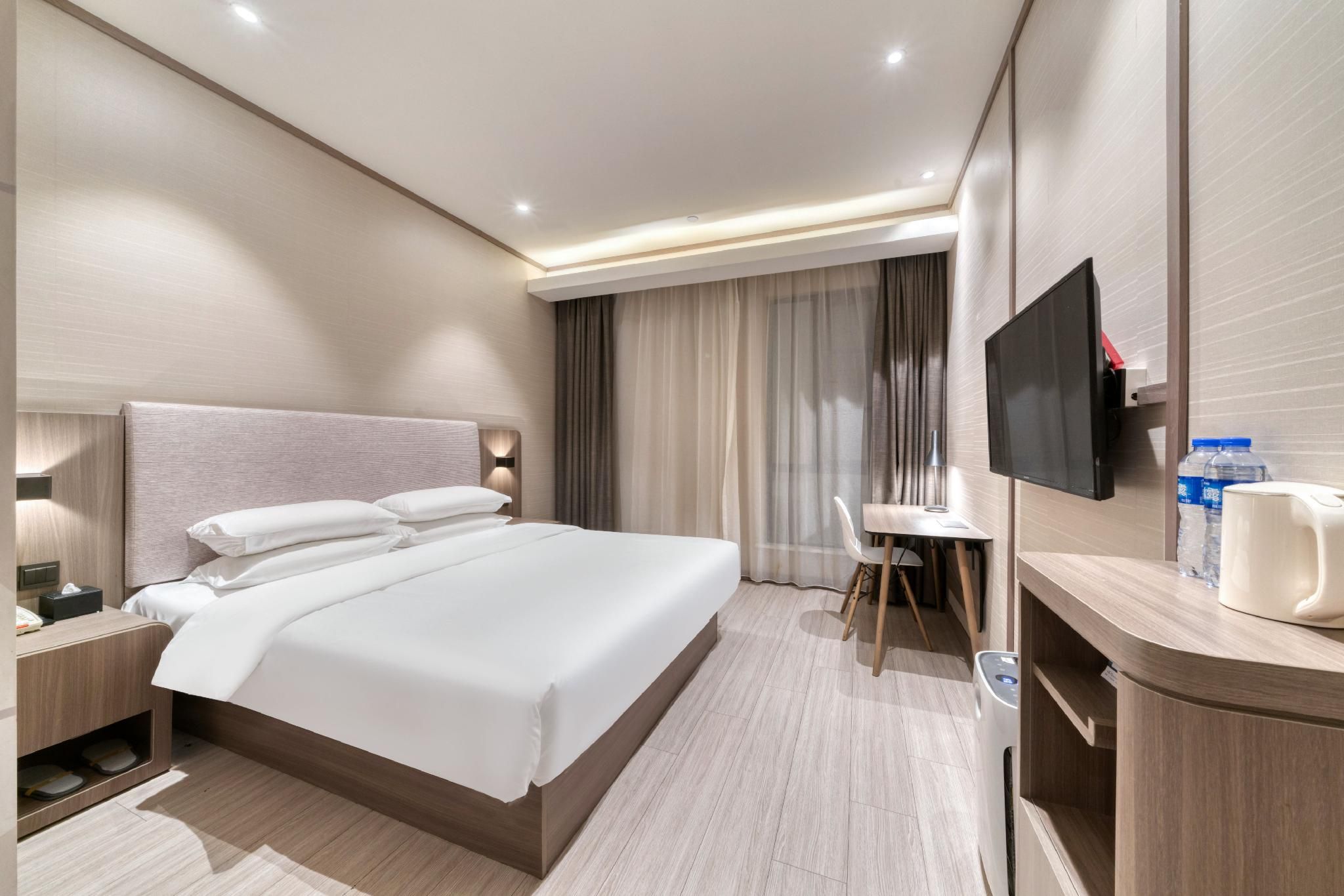 Queen Room A