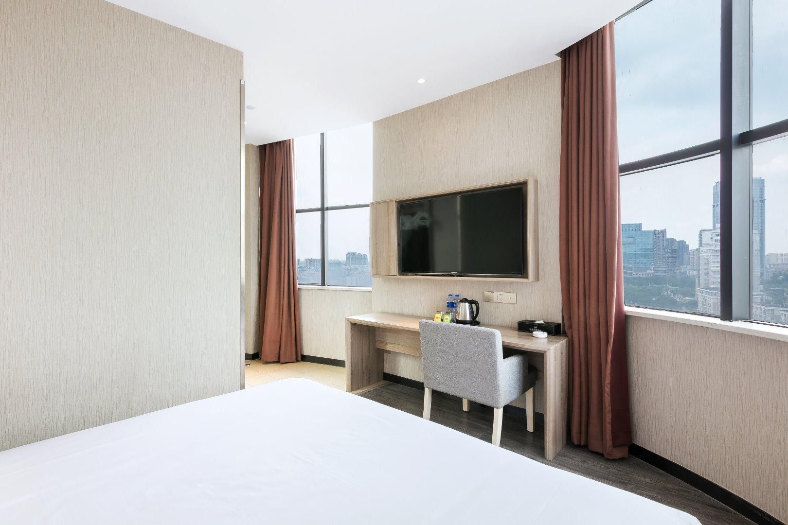 Business Queen Bed Room