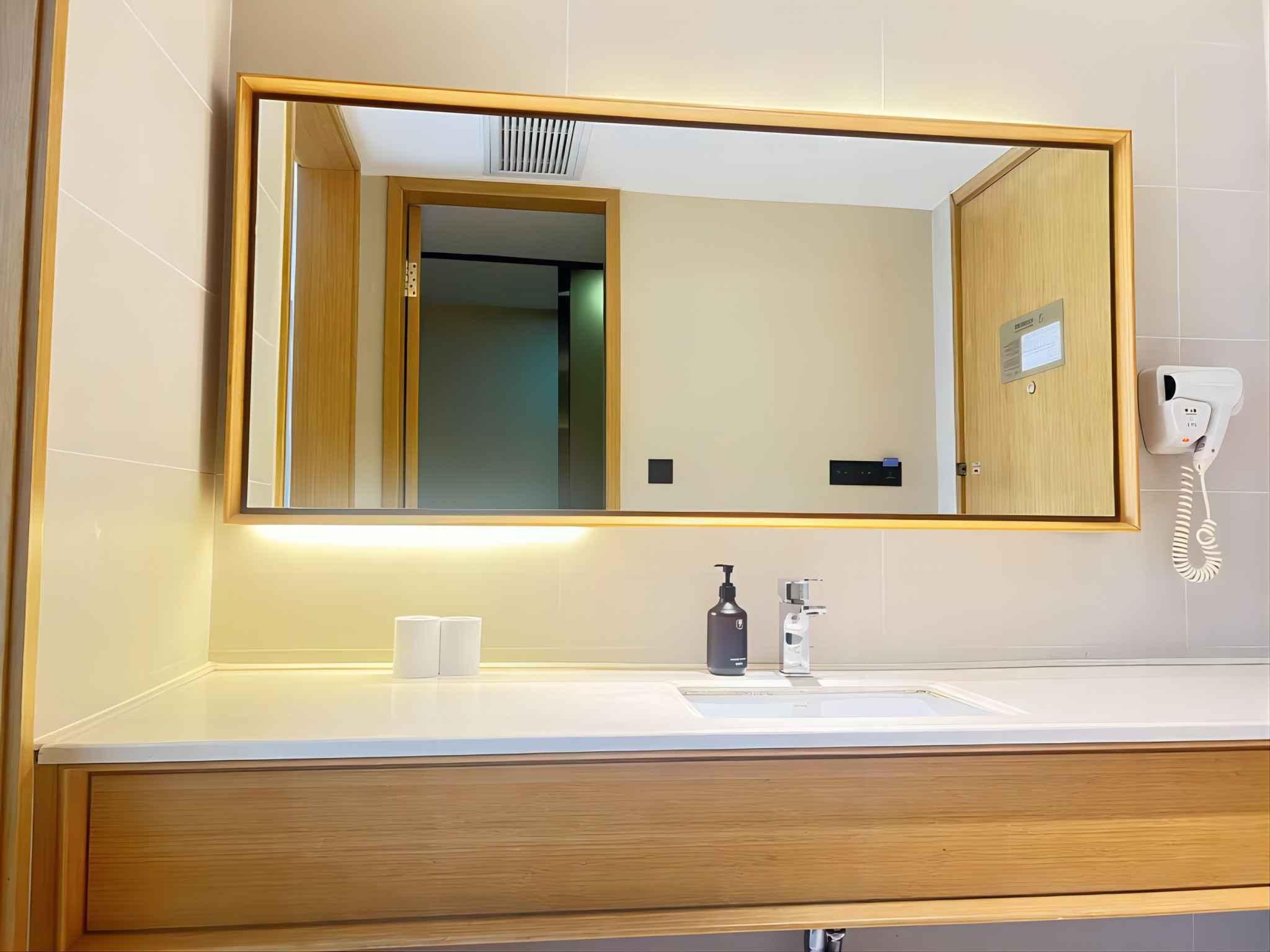 Business Queen Bed Room
