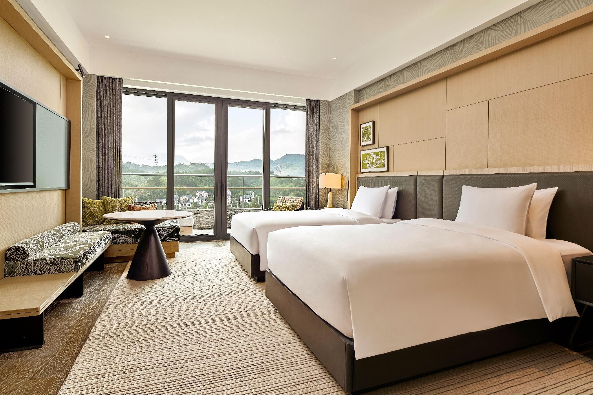 Twin Deluxe Room