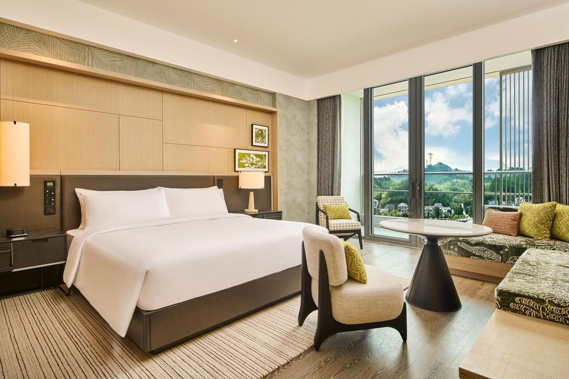 King Room - Mobility Accessible