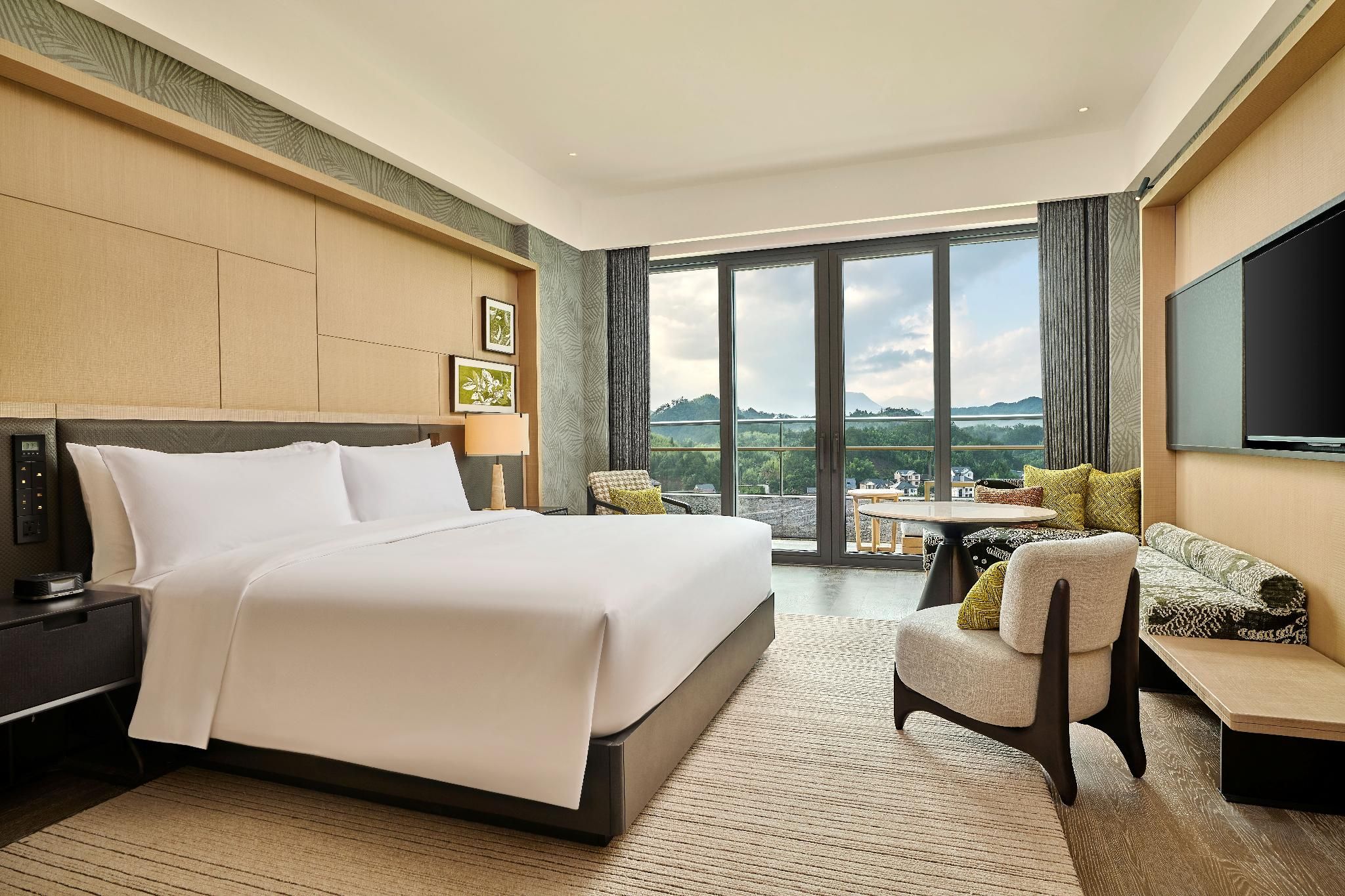 King Accessible Room
