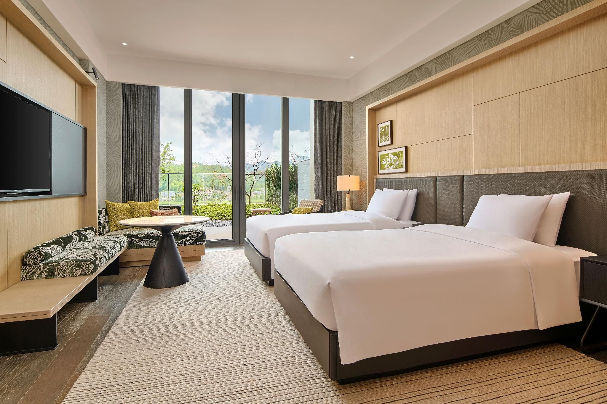 TWIN DELUXE ROOM WITH COURTYARD