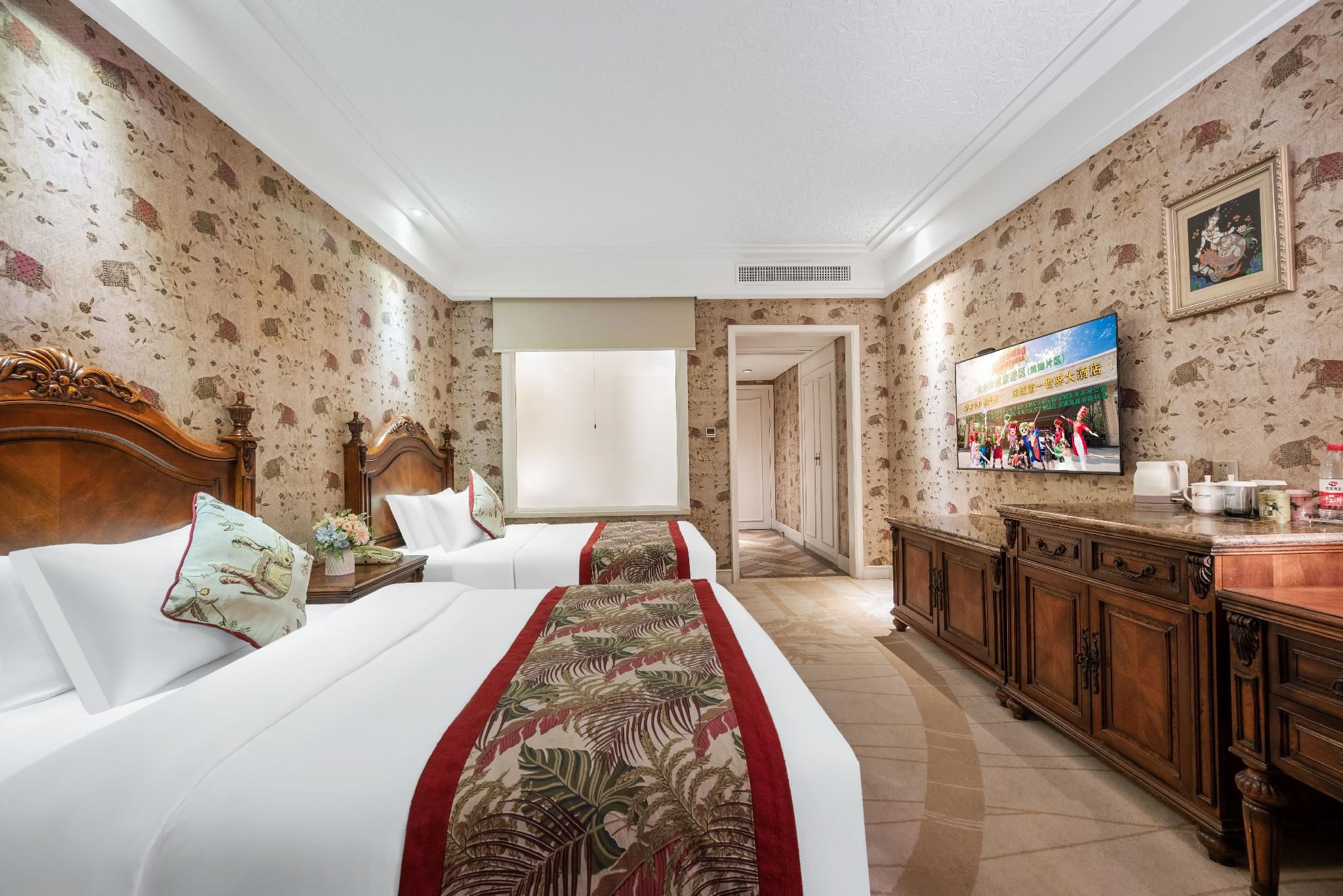 Superior Twin Room