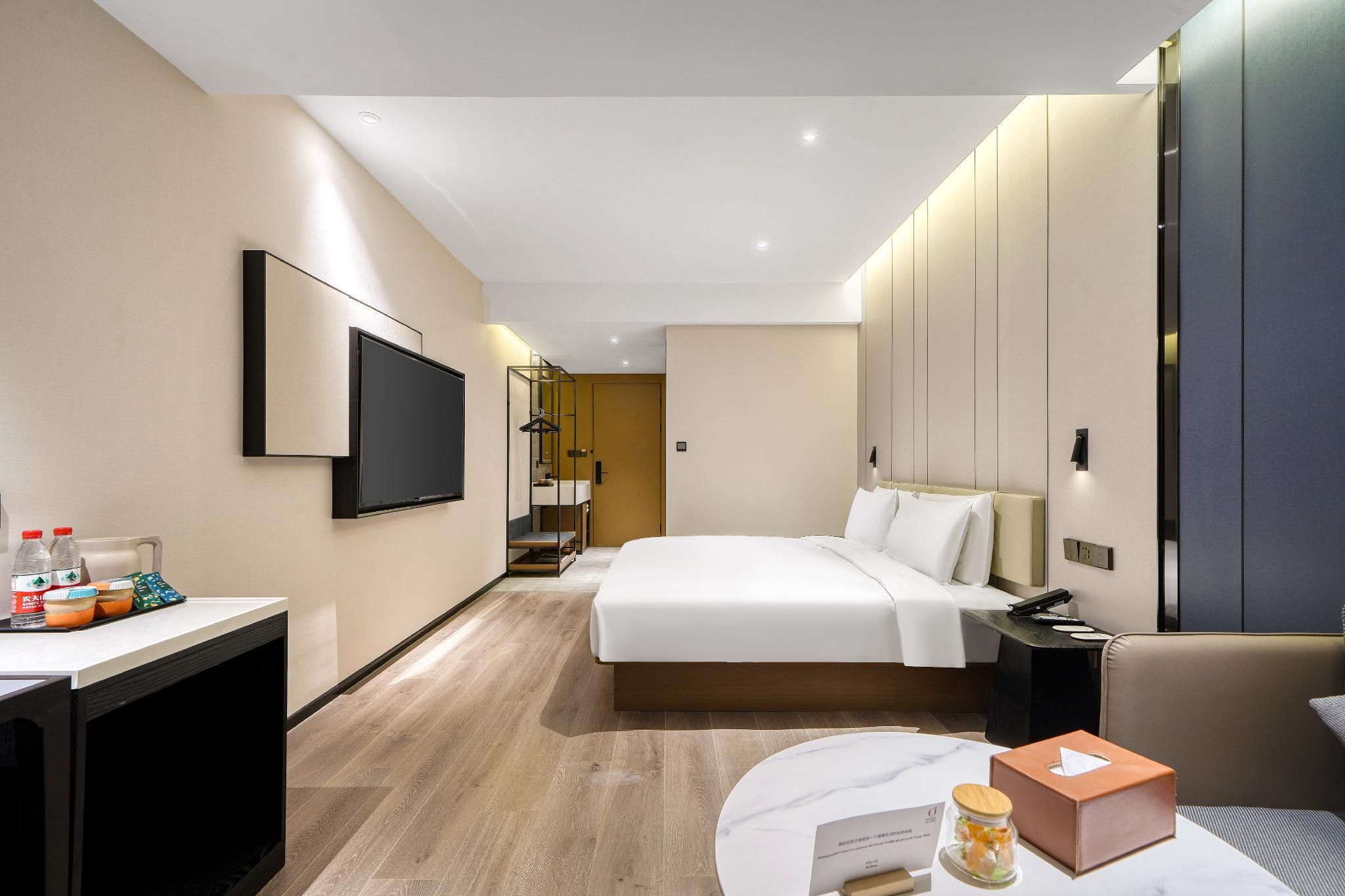 Business Queen Bed Room