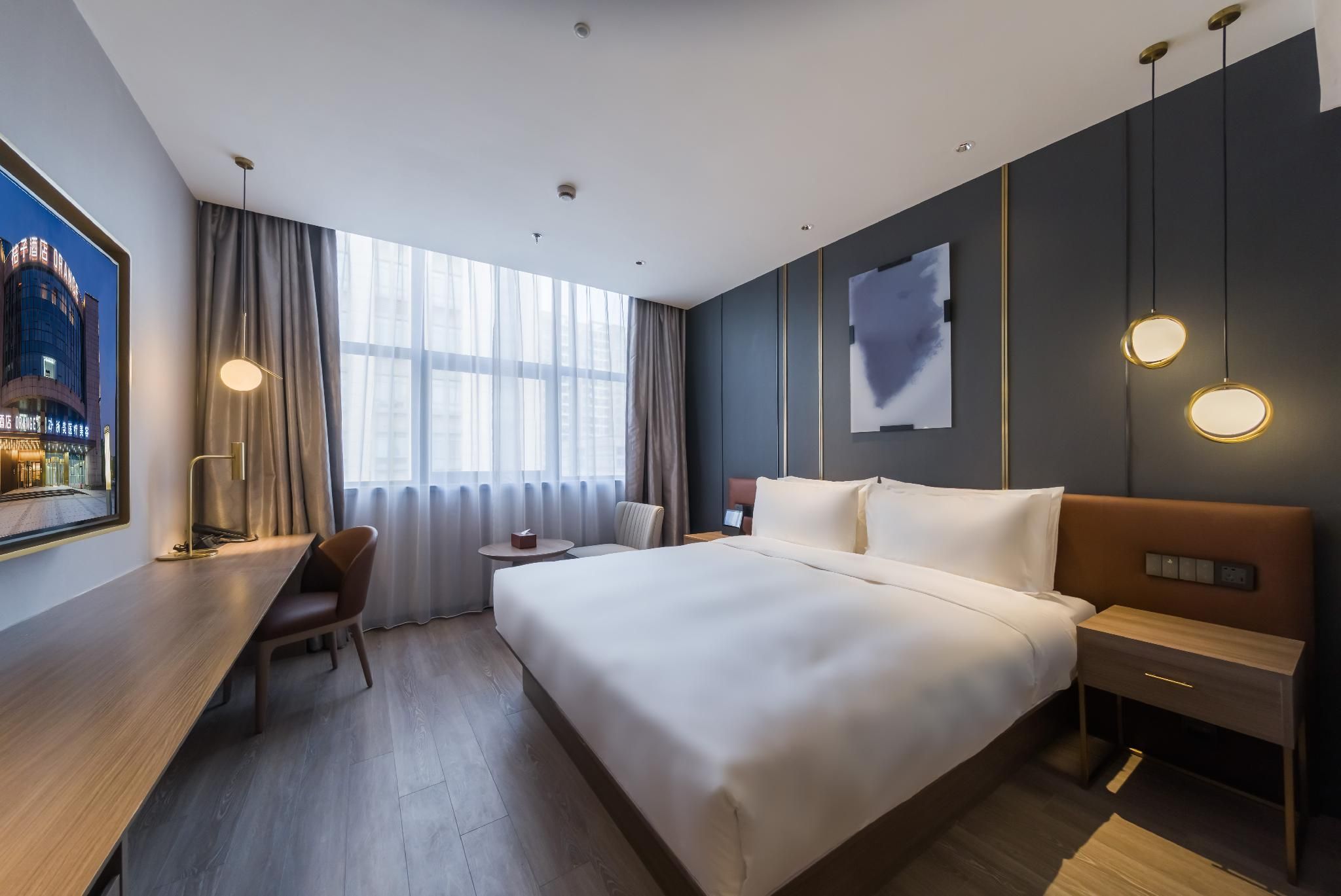 Queen Superior Room