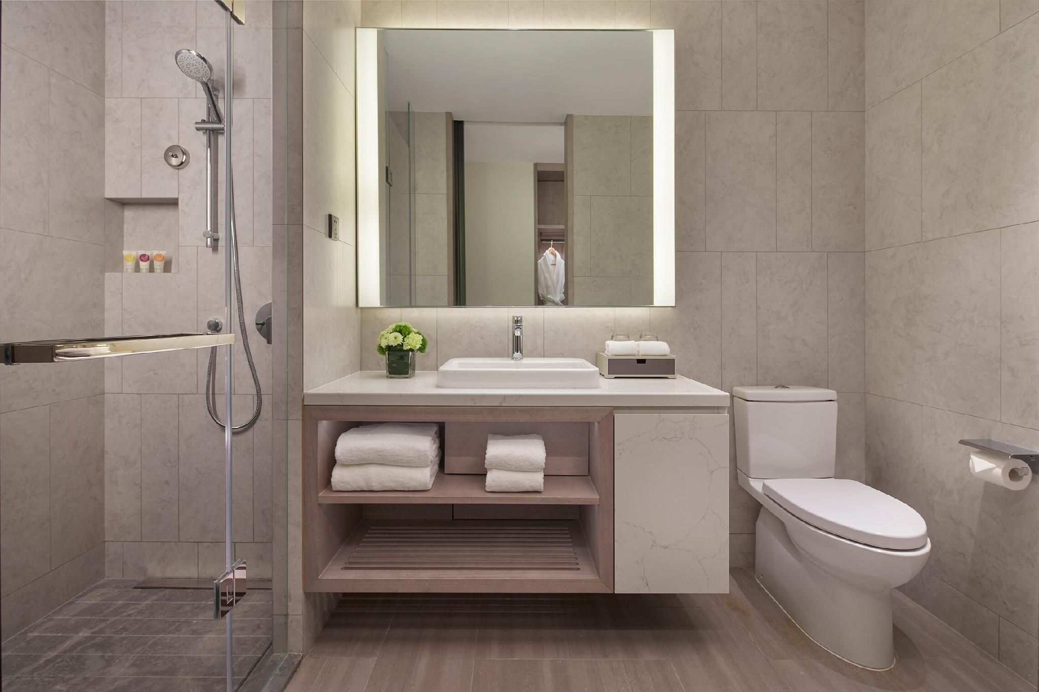 Two Twin Beds (with Sofa Bed)