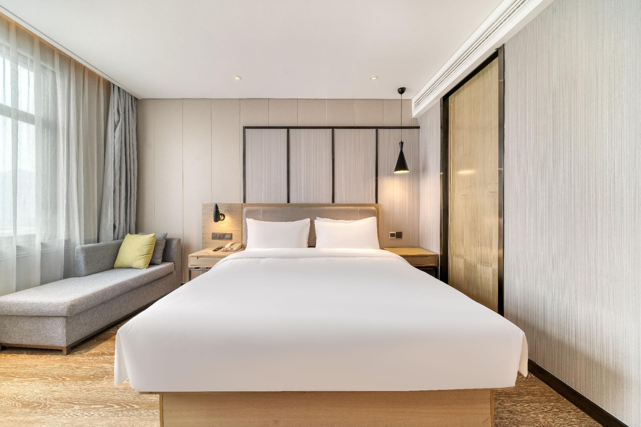 Huazhu - Superior BedRoom