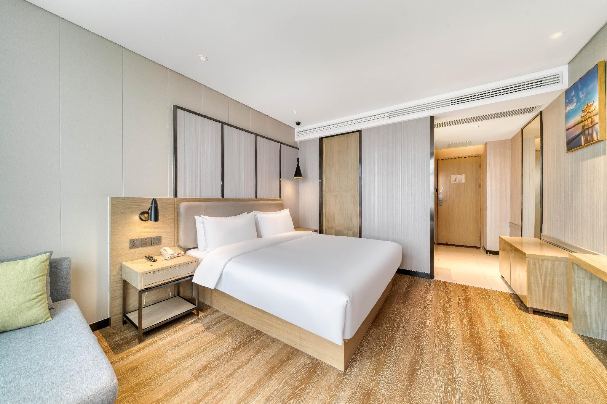 Huazhu - Superior BedRoom