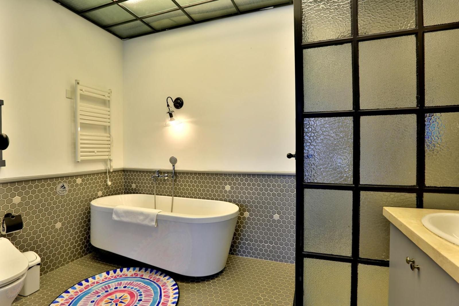 Deluxe Double Room with Bath