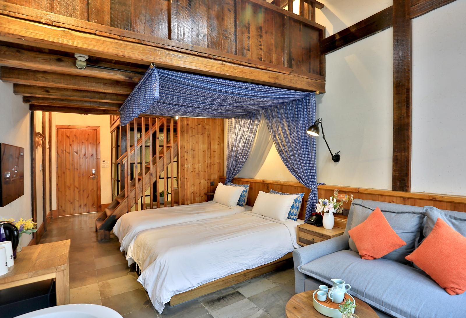 Attic Family Suite
