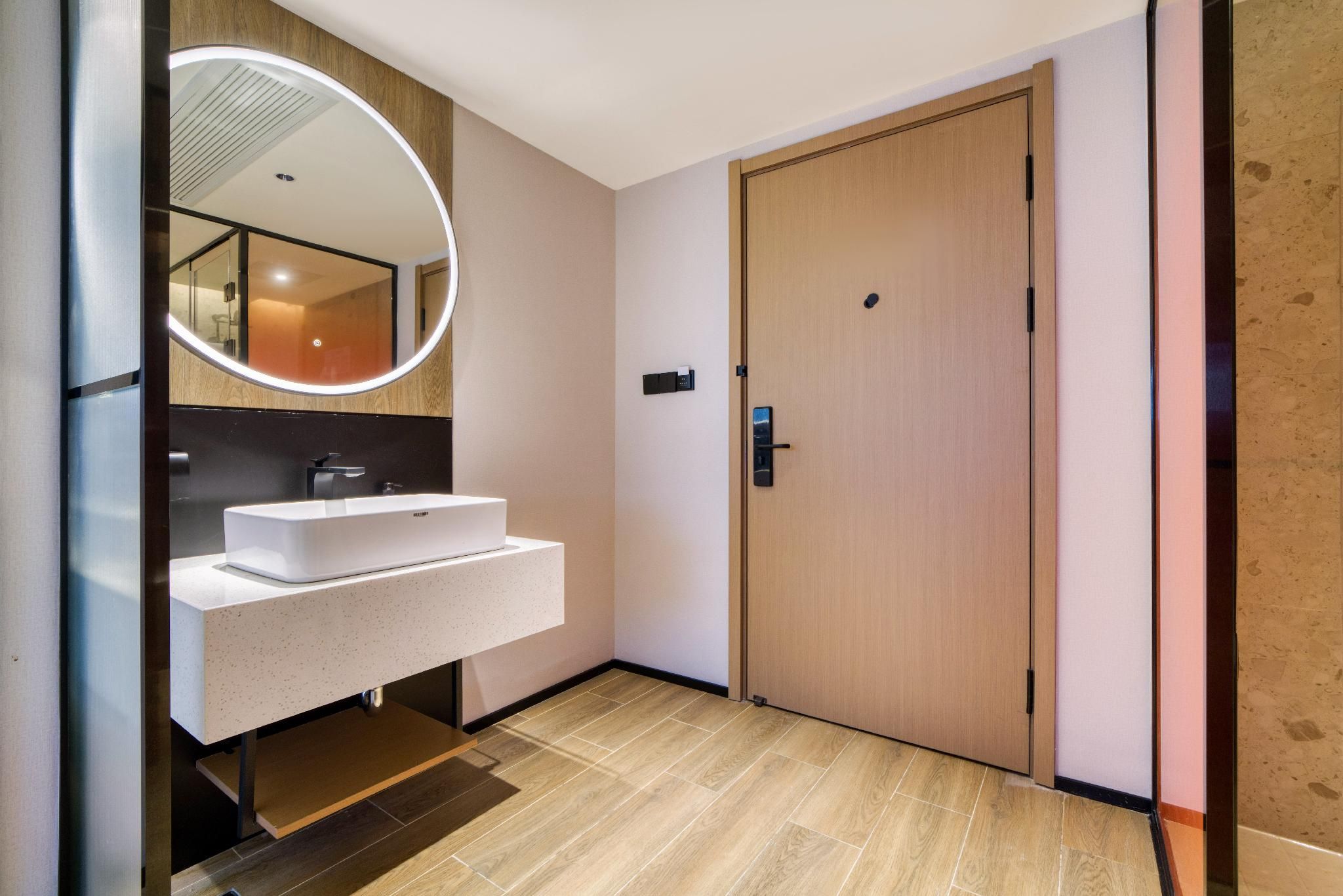 Huazhu - Room With Bed