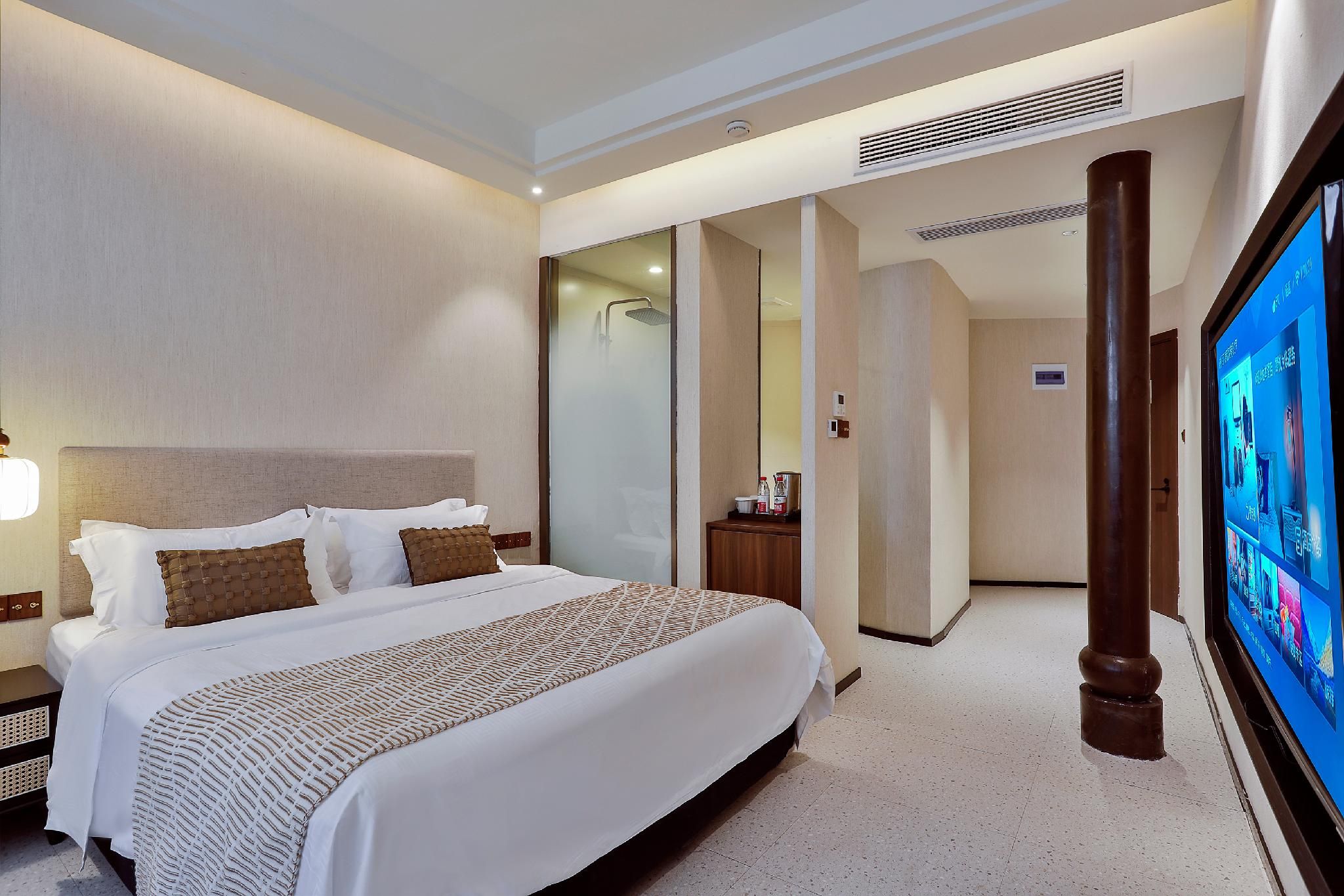 Boutique King Bed
