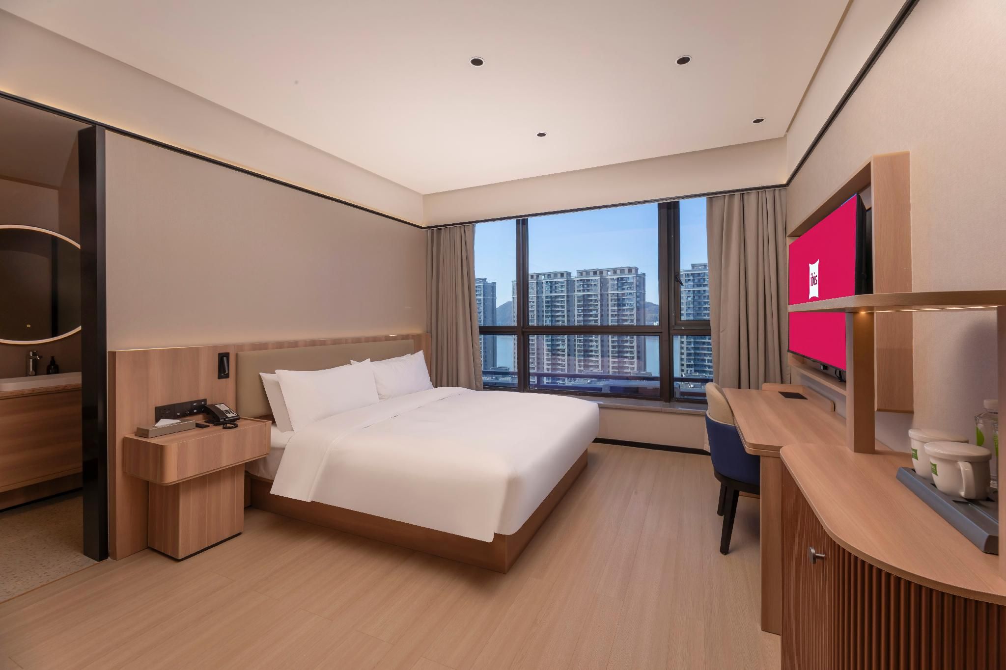 Superior Queen Room with River View