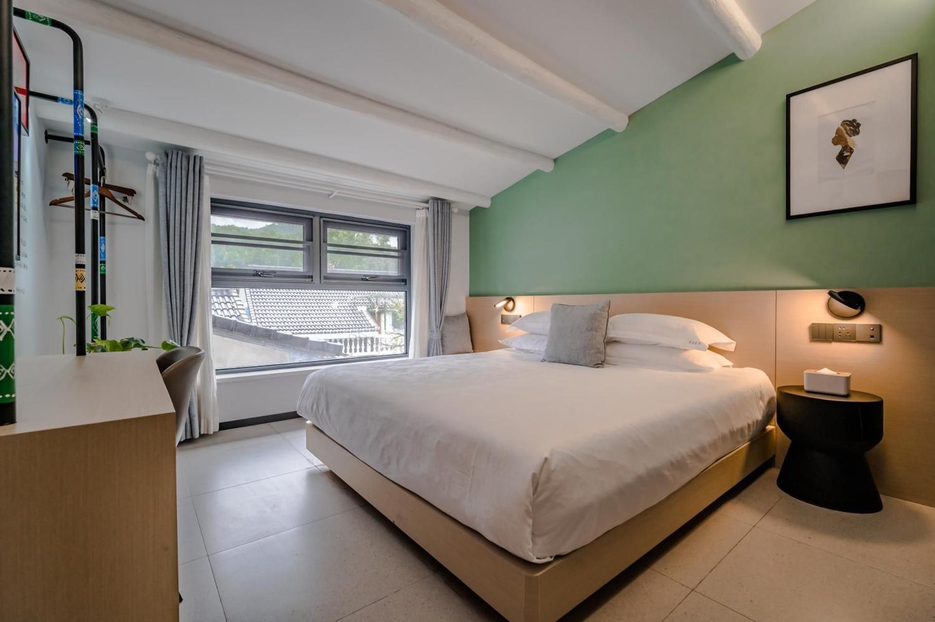 Double Room with Mountain View