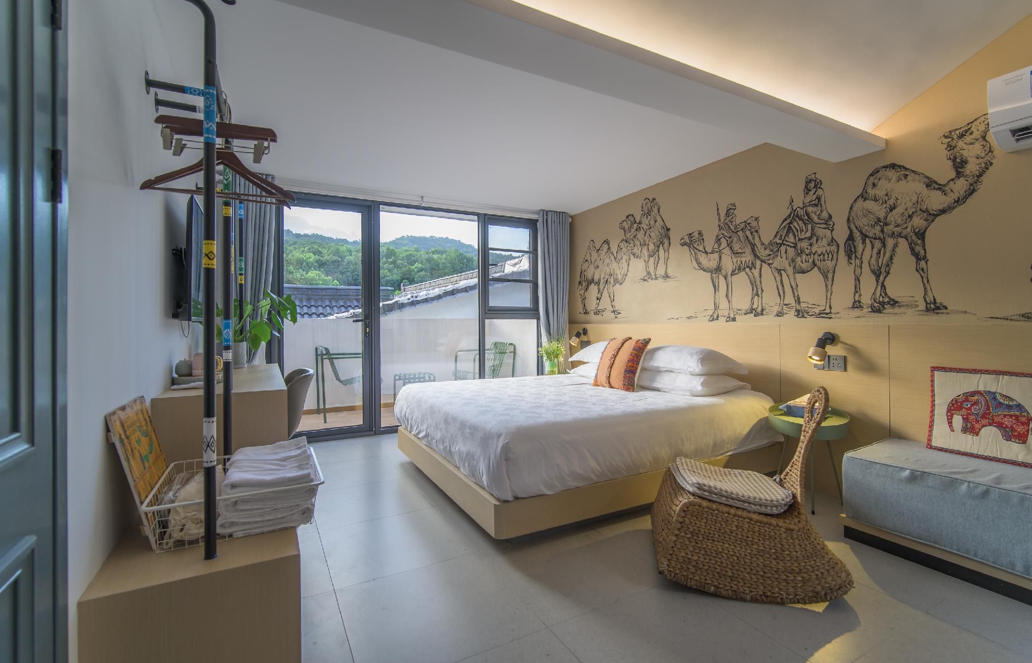 Garden View King Room with Terrace