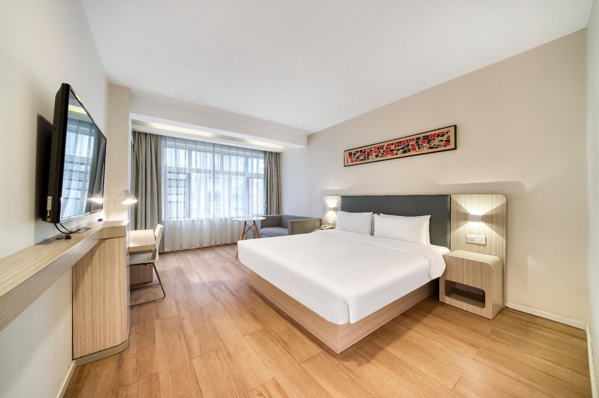 Business Queen Bed Room