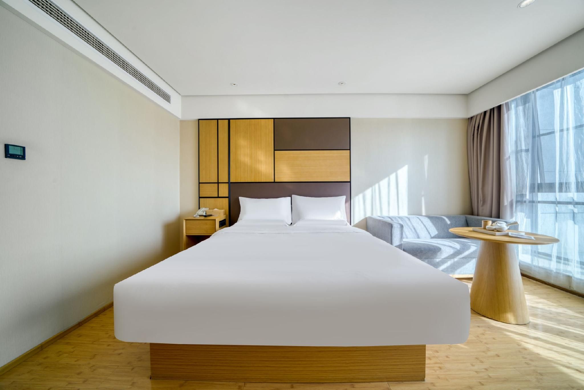 Business Queen Bed Room