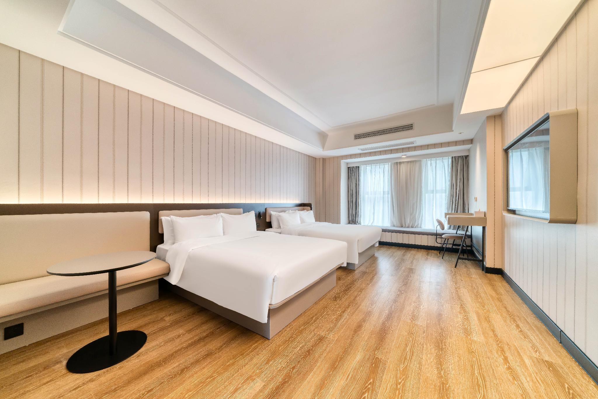 Huazhu - Superior Twin