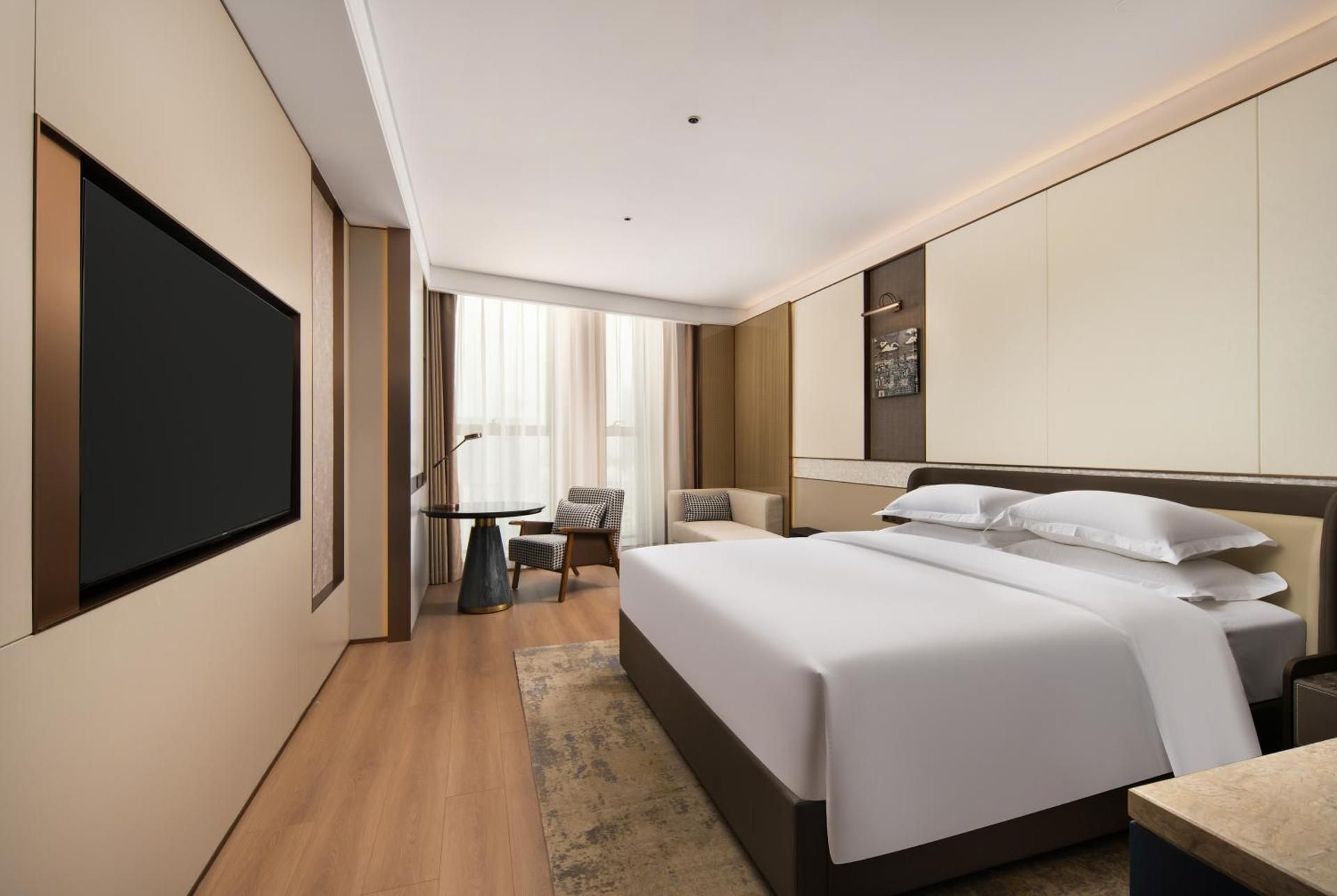 1 King Bed, Deluxe Room, Non-Smoking