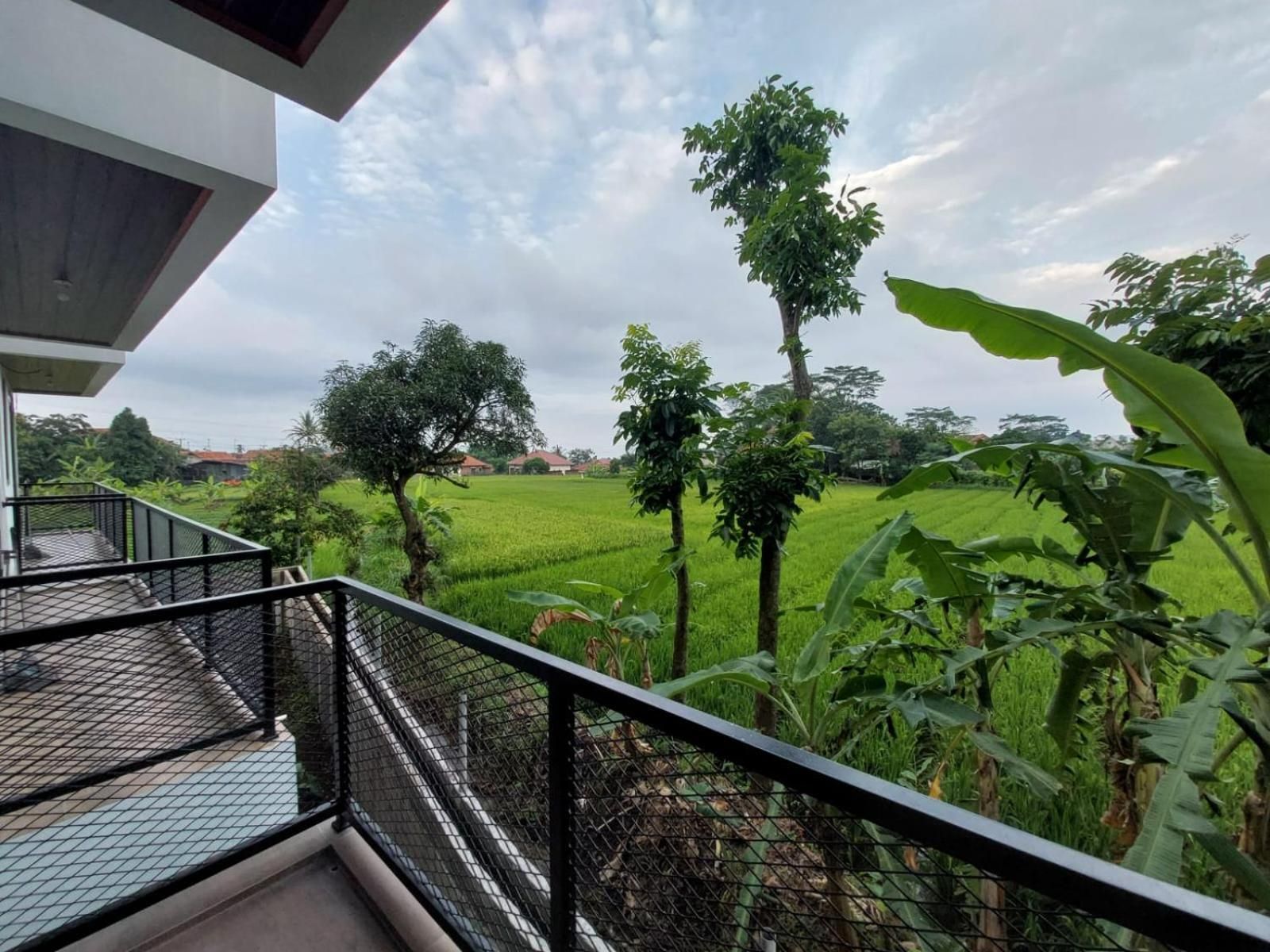 Villa Saung Wira