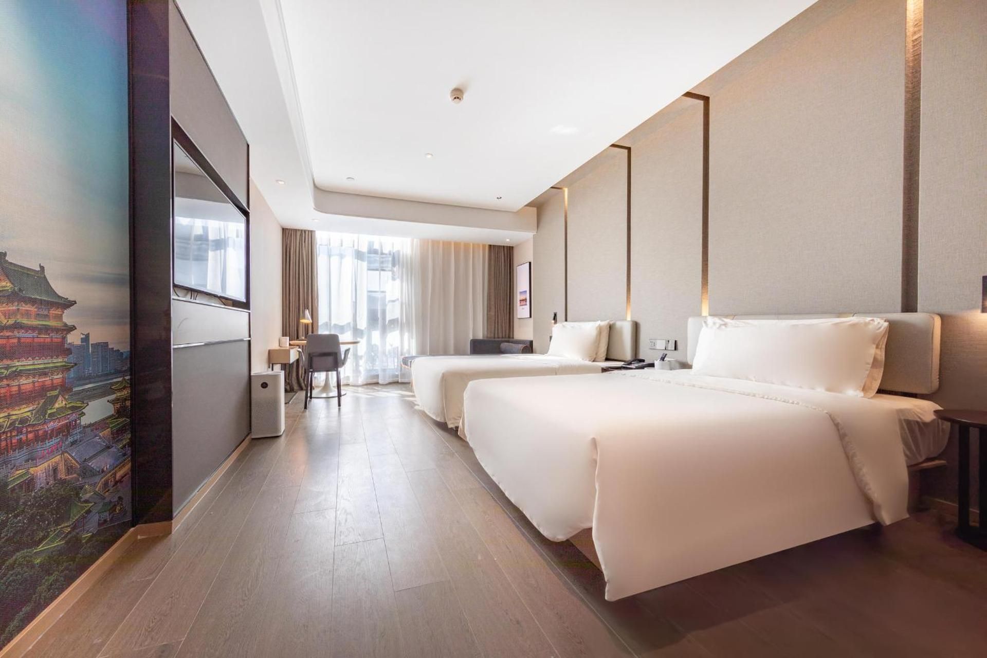Premier Twin Room with City View